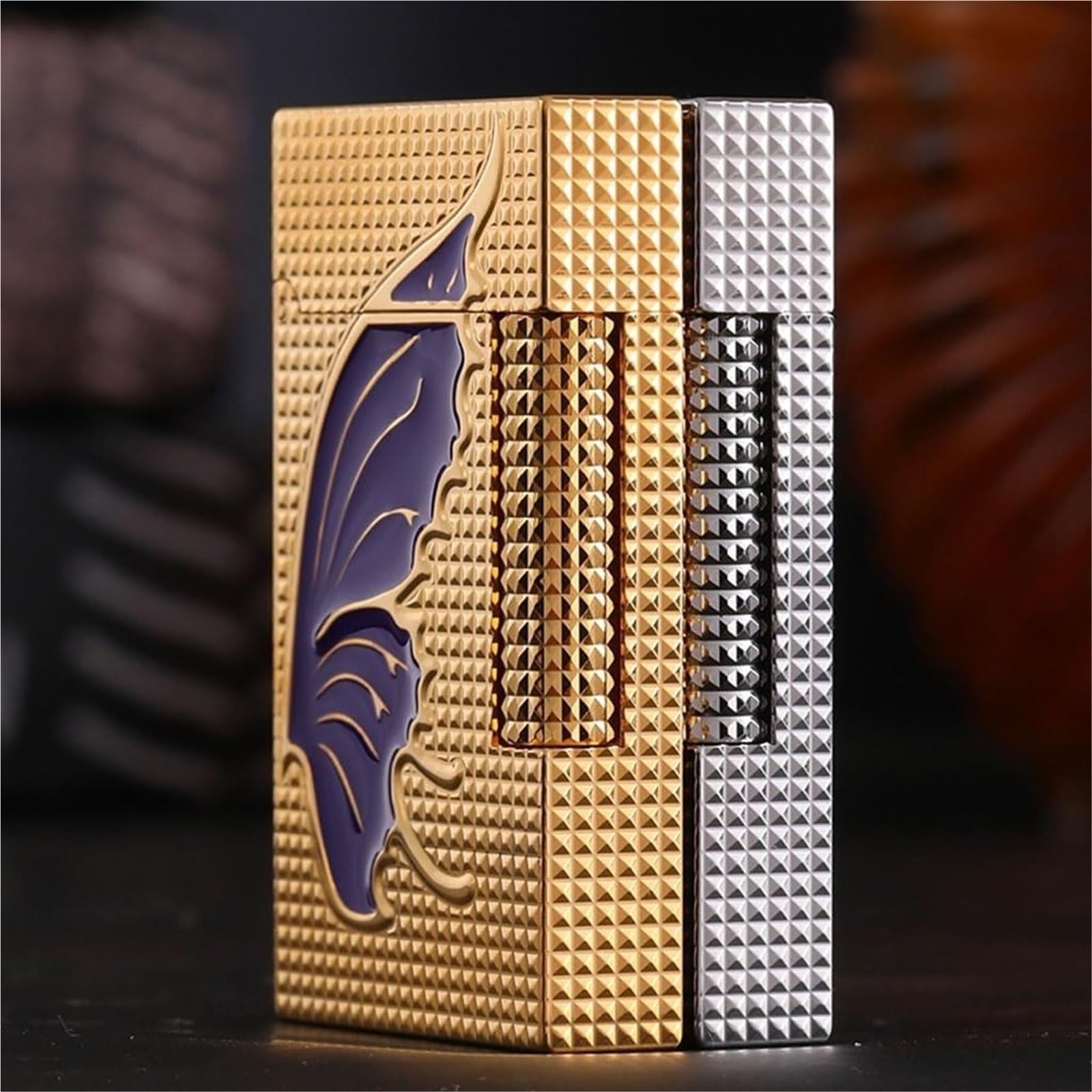 Butanfeuerzeug aus reinem Kupfer, klassischer Flip-Top mit weicher Flamme, handgraviert, seitliche Zündung, wiederverwendbar, geeignet for Sammlung/Geschäft/Geschenk(Gold)