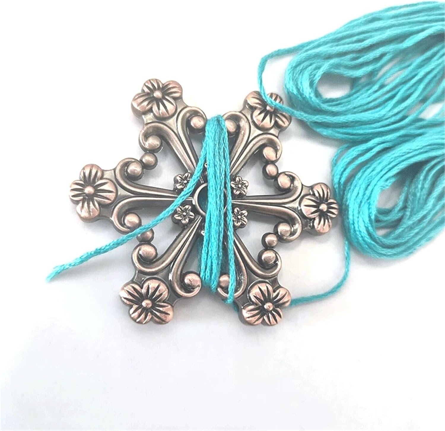 Embroidery Floss Bobbins 3Pcs Vintage Plum Blossom Floss Bobbins Thread Holder Zinc Alloy Winding Board Bobbins Storage Organizer Cross Stitch(Green Ancient-A)
