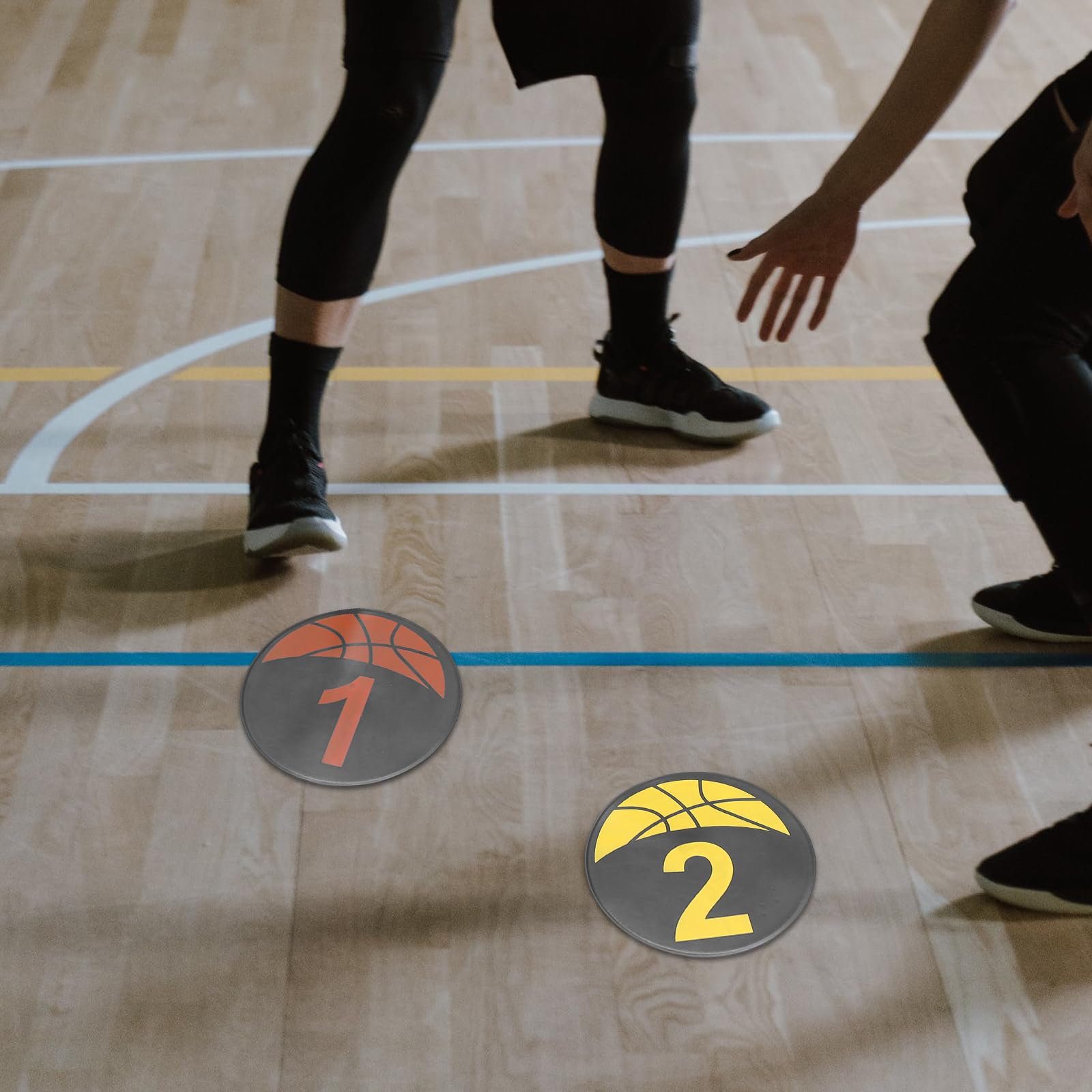 DOITOOL 10 Pezzi Dischi Marcatori Numerati per Allenamento Calcio, Marcatori Piatti Antiscivolo 23 Cm, Attrezzatura Sportiva per Campi da Calcio, Palestre e attività all’Aperto