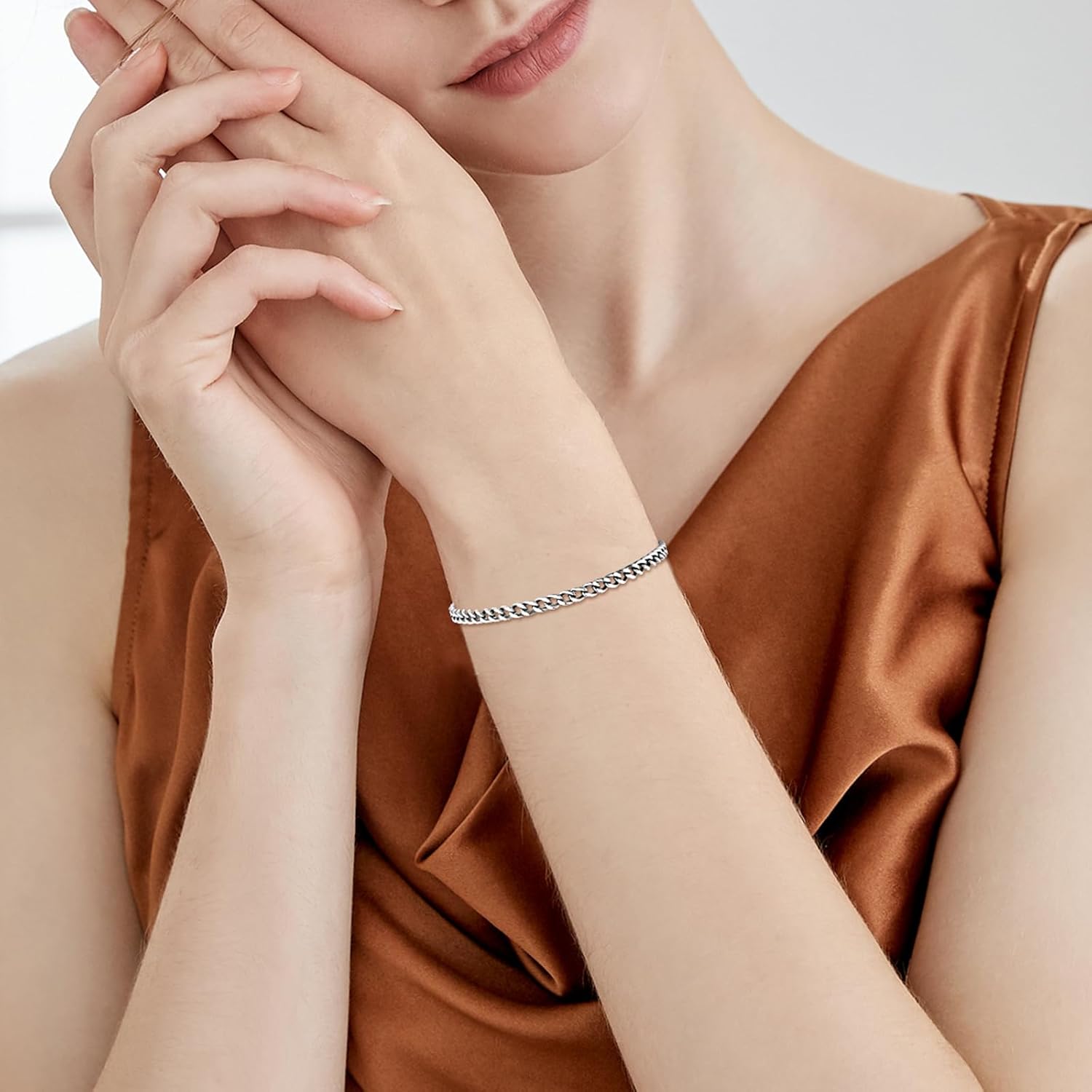 SanThree Solid Pure Titanium Cuban Chain Bracelet 4.5mm Skin Friendly Shinny Curb Link Bracelets for Women Men Valentines Birthday Christmas New Year Gifts, 7.87" - Image 5