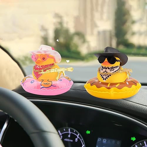 Miniatura 7 de wonuu Decoración de pato de goma para automóvil, accesorios de decoración de tablero de instrumentos de vaquero occidental con mini anillo de