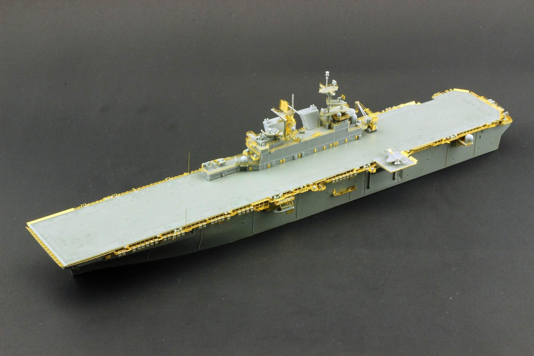 Amazon | Orange Hobby 1/700 米海軍強襲揚陸艦 LHA-6 アメリカ (N07