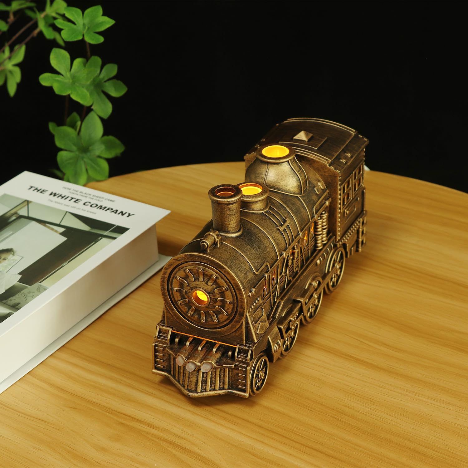 Diffuseur d'arômes Train rétro avec 2 huiles 300ml (Doré)