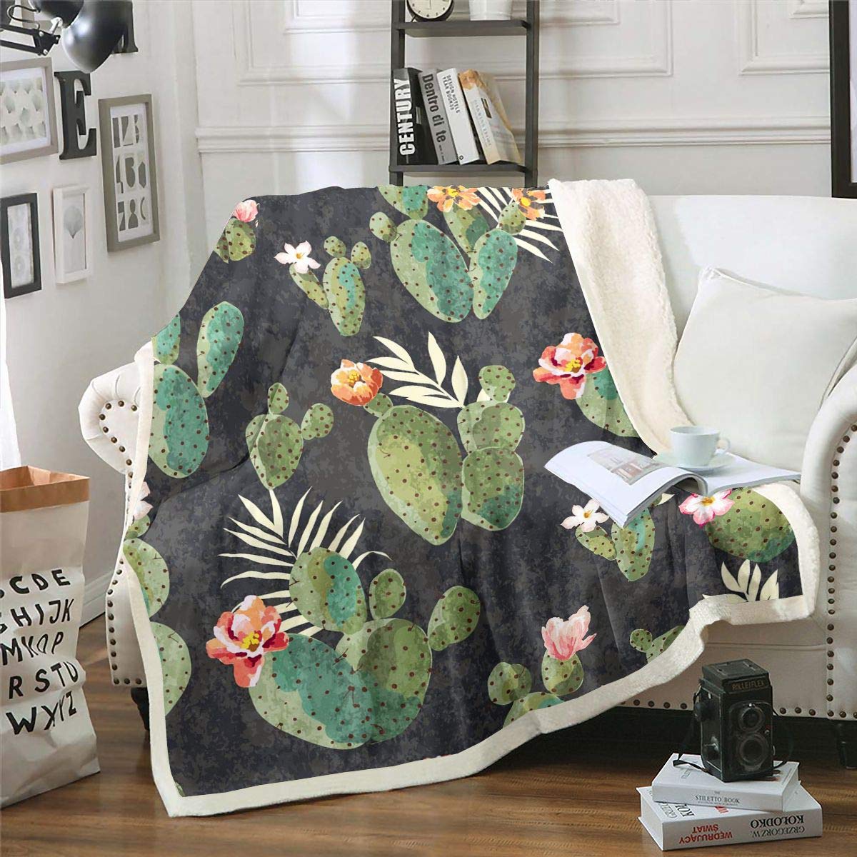 Loussiesd Floral Cactus Fleece Throw Blanket Botanical Sherpa Blanket for Bed Sofa Green Plants Plush Blanket Breathable Nature Fuzzy Blanket Room Decor Baby 30"x40"