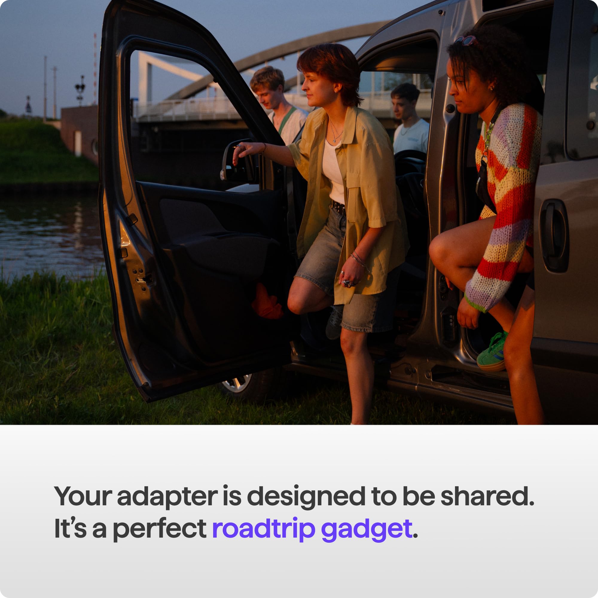 AAWireless Two+ Android Auto i Apple Carplay adapter 2 w 1 - bezprzewodowe połączenie przez Bluetooth i WiFi - nadaje się do iOS 10+ i Android 11+ - wielofunkcyjny przycisk - wyprodukowano w Europie