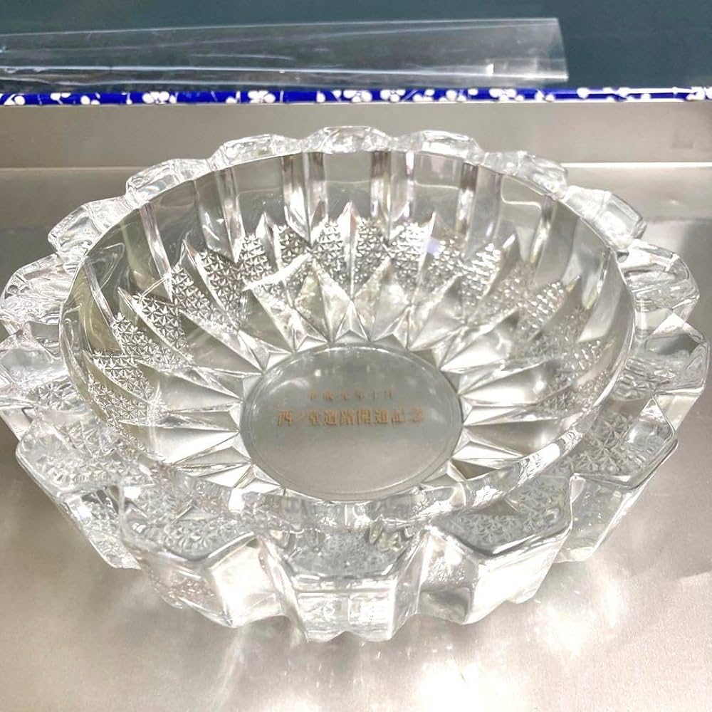 カルティエ　クリスタル製品　ガラス　灰皿　小物入れ　稀少 カルティエ クリスタル製品 ガラス 灰皿 小物入れ 稀少