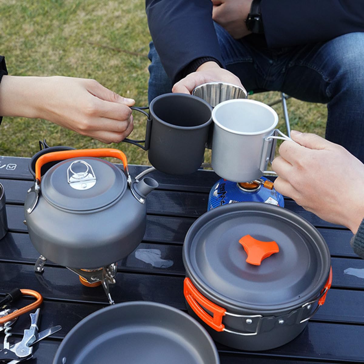 ULTECHNOVO Ensemble Cuisine de Camping Casseroles Légères Poignée Anti-brûlure Portable en Alliage D'aluminium pour Usage Extérieur en Randonnée et Camping