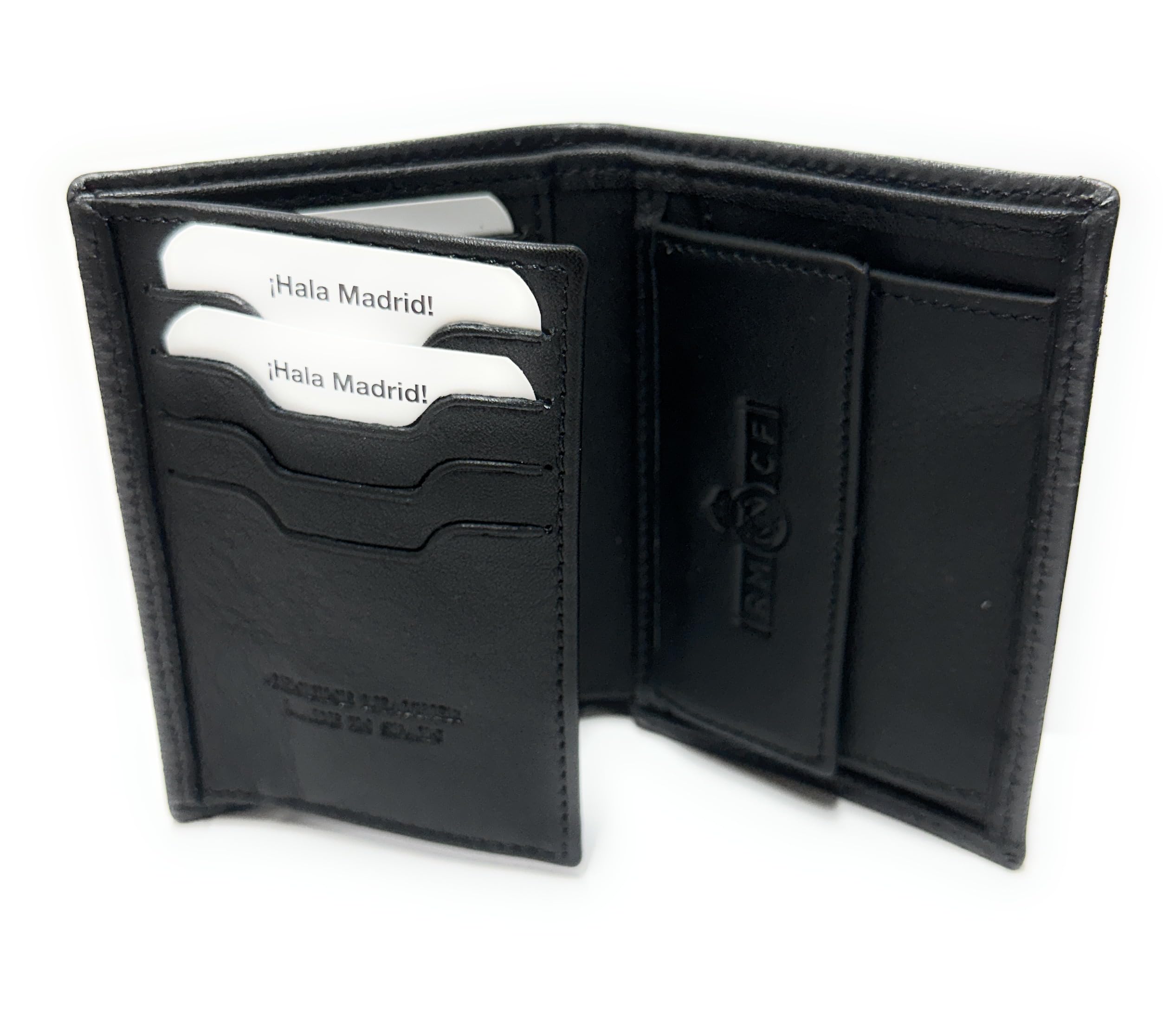 LUGUPELL Cartera Oficial del Real Madrid - Piel 100% Legítima con Protección RFID, Diseño Exclusivo con diseño RM. Regalo para Hombre. (PEQUEÑA con Monedero Negro)