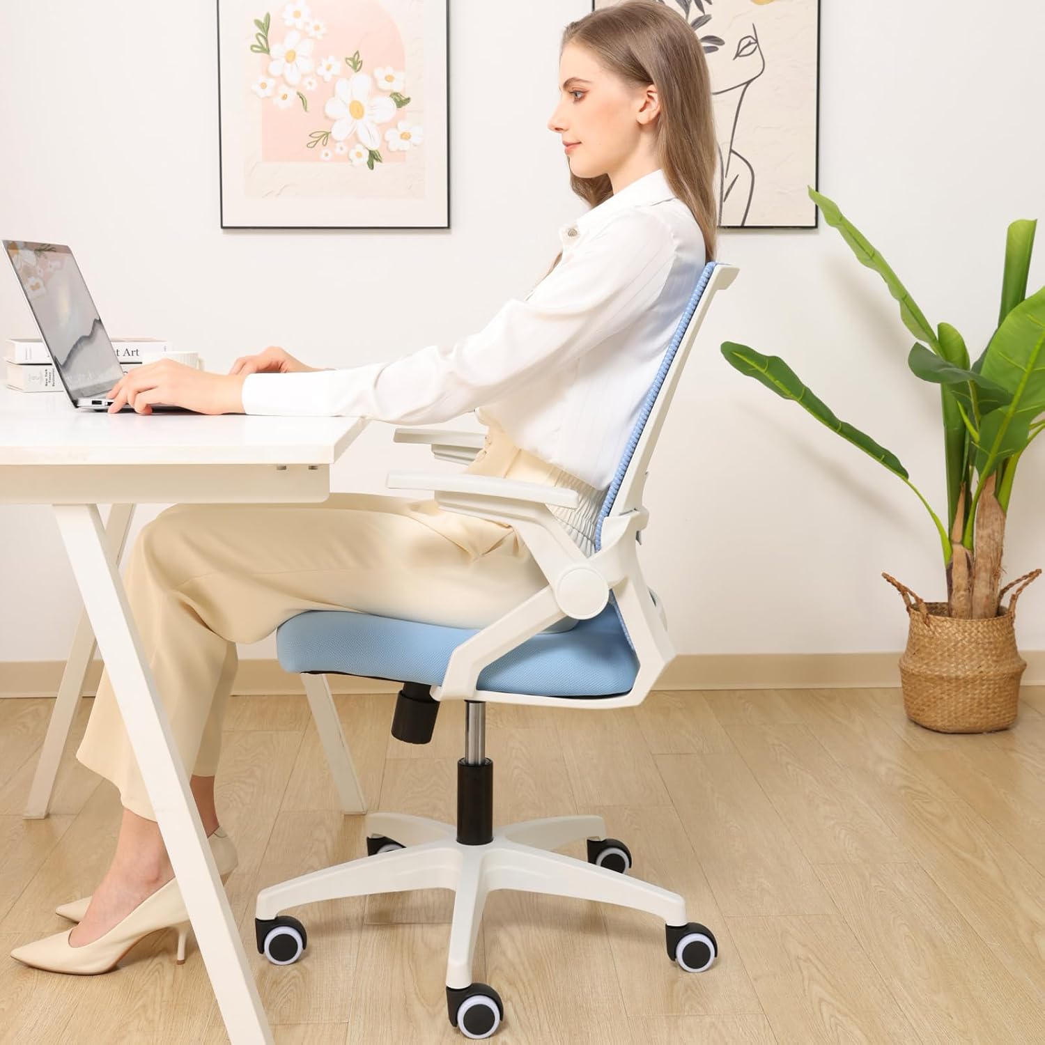 Ergonomic Office Chair Desk Chair with Adjustable Height Mesh Computer Chair Swivel Chair with Flip-up Arms and Lumbar Support Blue
