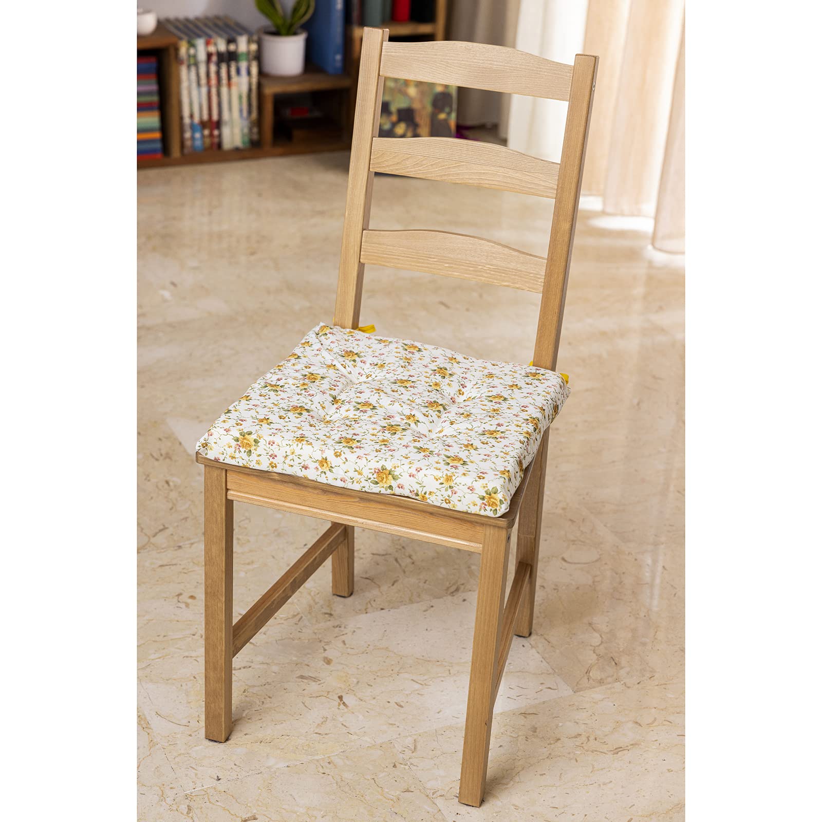 PARAMAISON Cuscini Sedia Provenzale 4 Punti, Fissaggio con Laccetti, Set da 6 pezzi, Imbottito, Non Sfoderabile, Fantasia Rossa, 40x40x3,5 cm