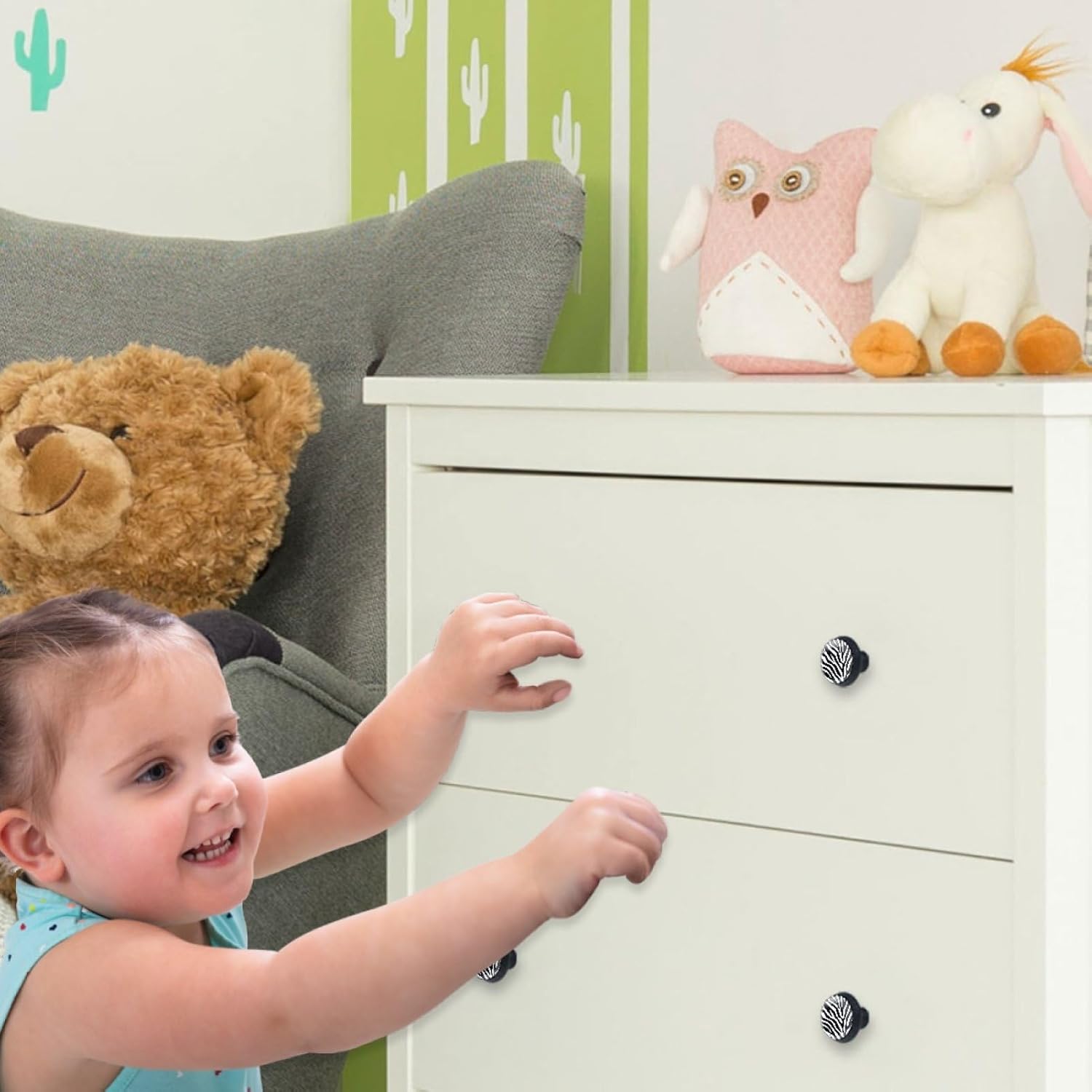 4 Pack Dresser Drawer Cabinet Knobs Zebra Print Black Round Drawer Knob Pull Handle with Screws for Kitchen Wardrobe Cupboard Furniture Decor