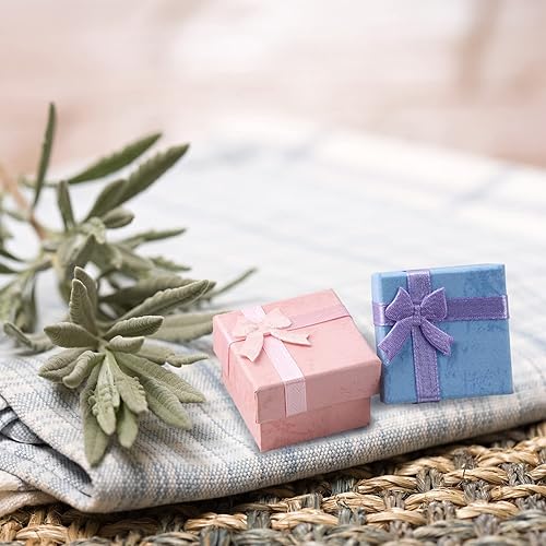 Miniatura 5 de TACYKIBD Juego de 24 cajas de regalo, cajas de cartón para anillos con espuma y lazo, pequeño joyero para Navidad, cumpleaños, aniversarios, día de