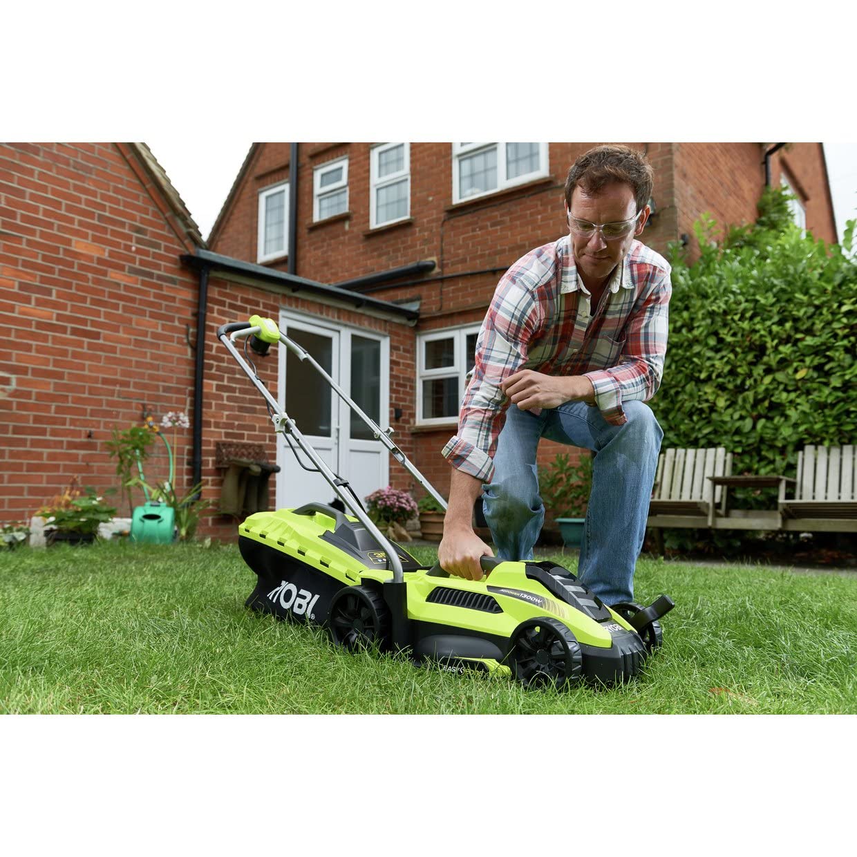 Ryobi RLM3313 33 cm przewodowa kosiarka obrotowa - 1300 W