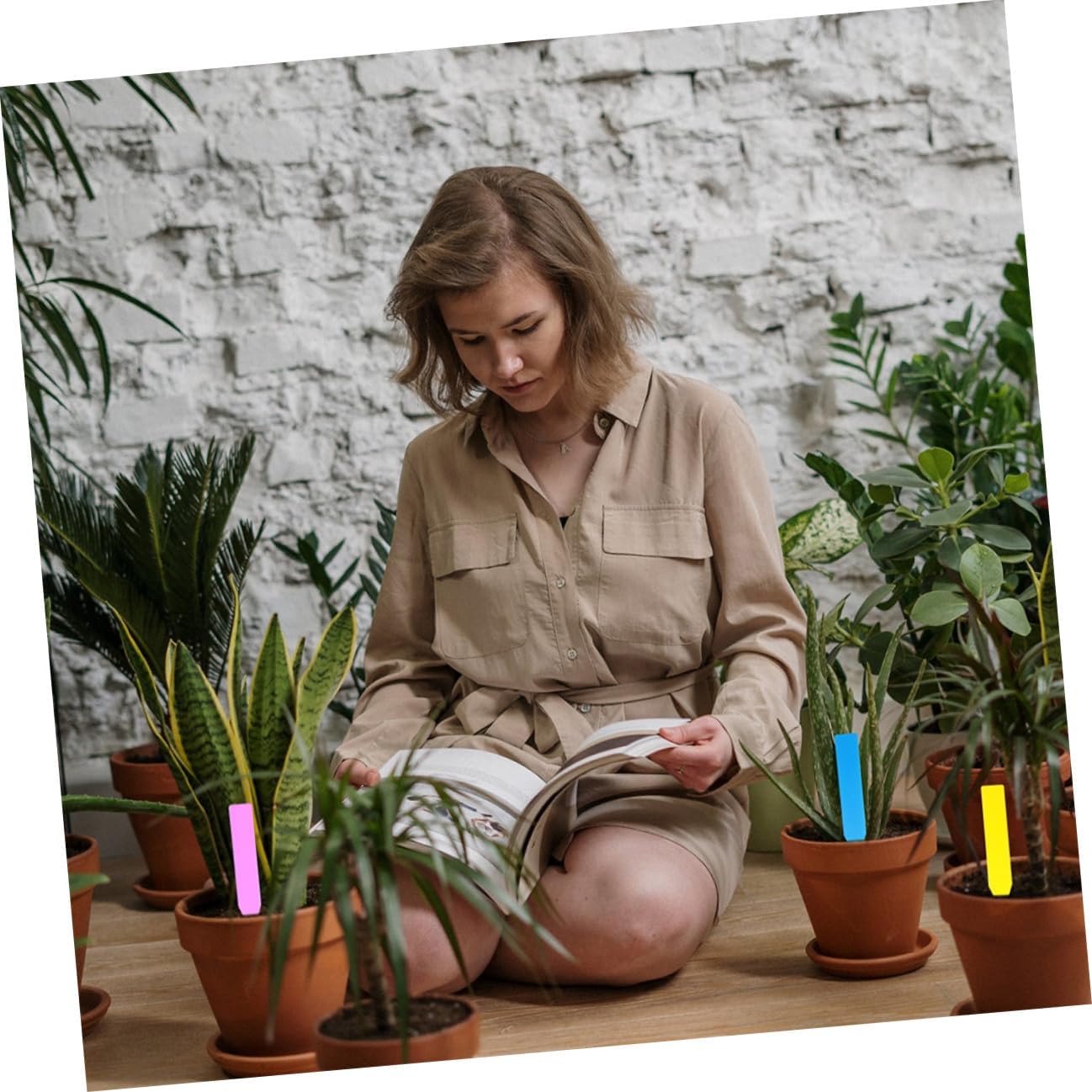 600pcs Waterproof Plastic Plant Tags and Garden Labels Stakes for Flower Pots Multi-Color Small Plant Markers 10x1.8cm for Outdoor Gardening and Succulents