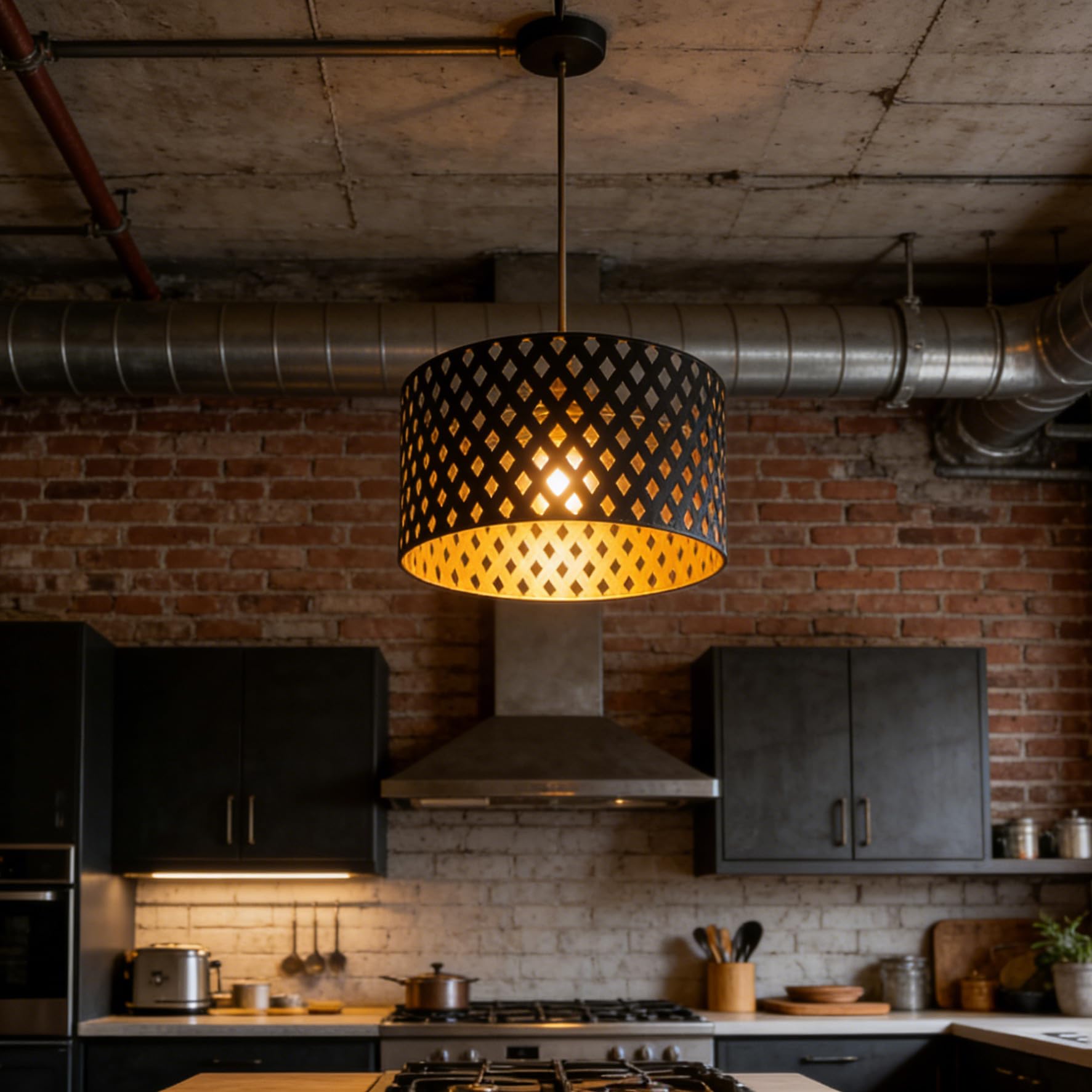 Klosz okrągły, czarno-złoty wzór kratki, metal, średnica 30 cm, wysokość 18 cm, oprawka E27, nowoczesny, do lampy stojącej i wiszącej