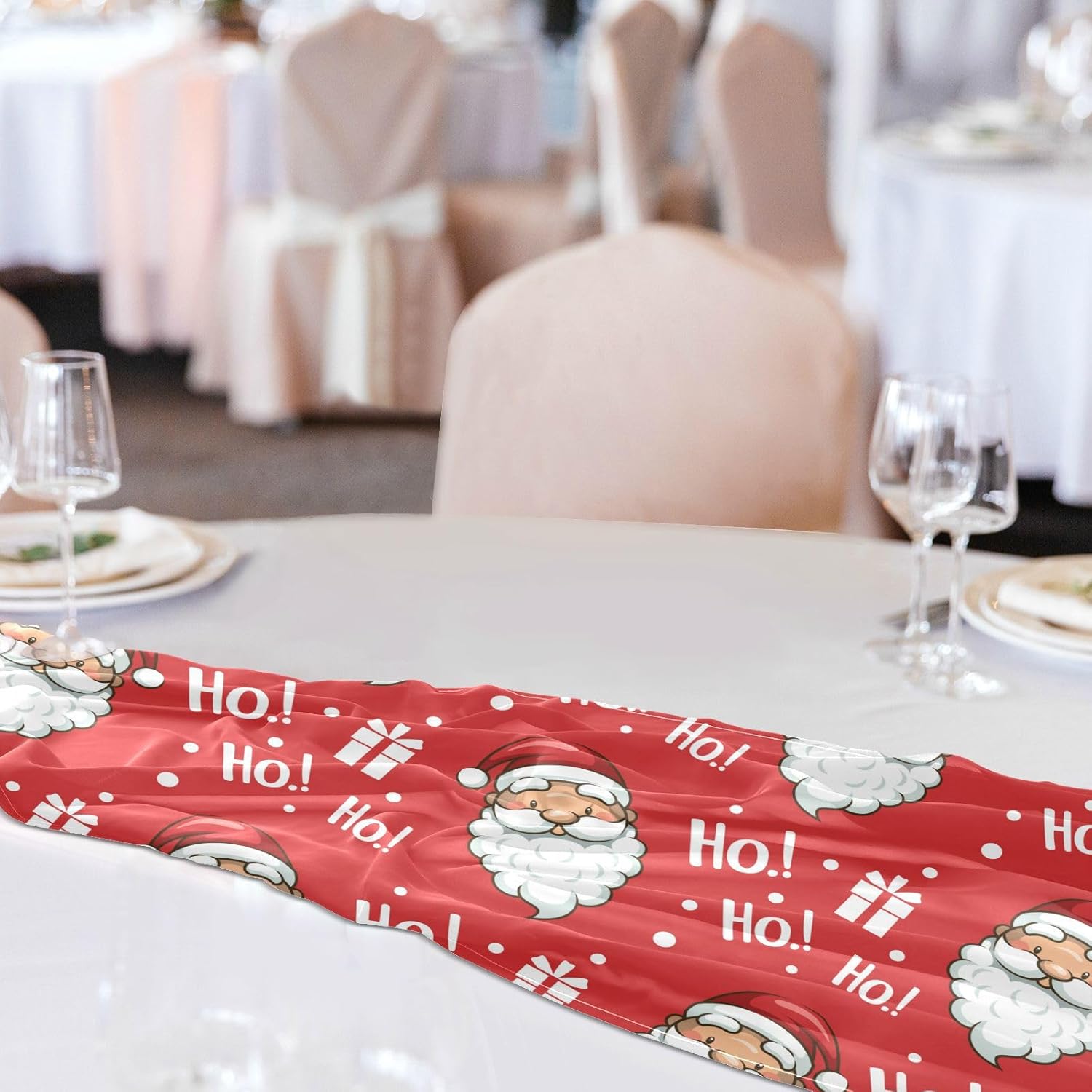 SANTA BEARD TABLE RUNNER