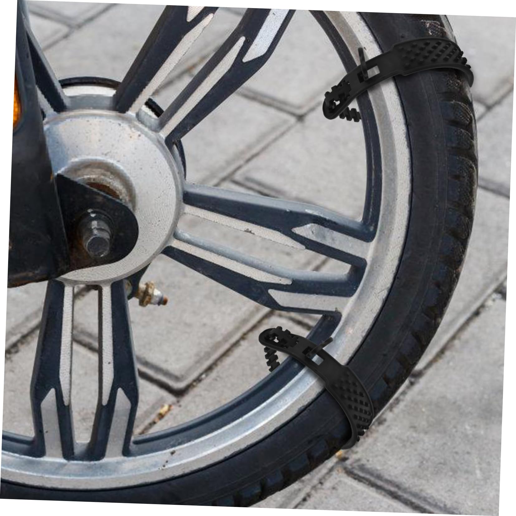 PRETYZOOM Fascette Antineve Resistenti All'usura e Facili da Installare in Nailon Nero 4 Pezzi per Pneumatici Moto Perfette per Neve e Ghiaccio Invernale