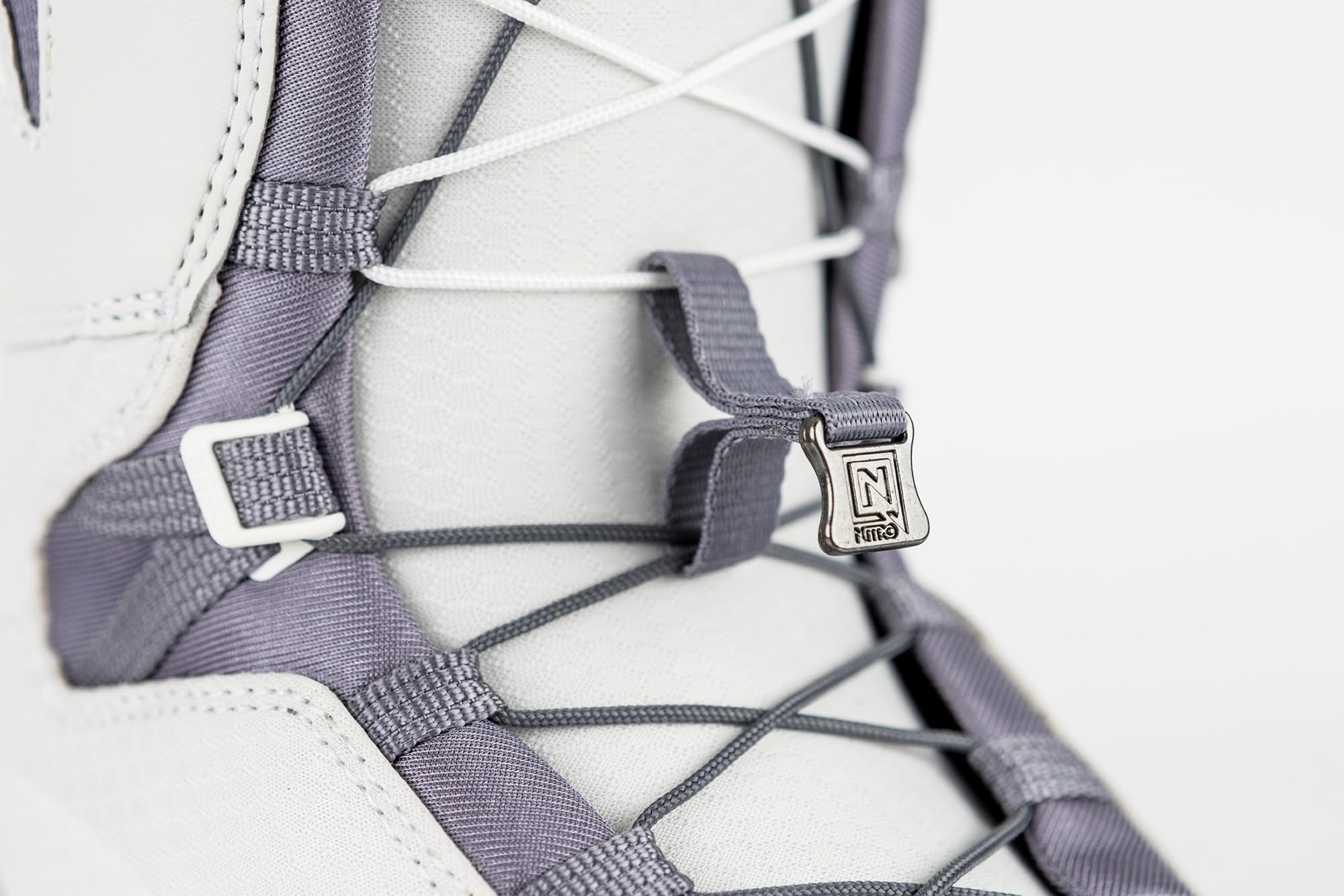 Nitro Faint TLS All Mountain Freestyle Freeride Système de laçage Rapide pour Femme Bottes de Snowboard