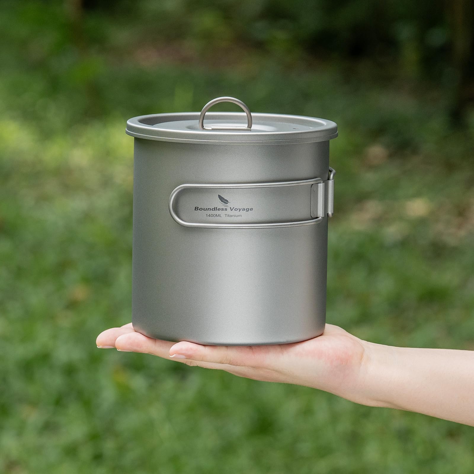 iBasingo Ti2060C Ti2060C - Pentola da campeggio leggera in titanio da 1400 ml (1,4 l), con manico pieghevole e coperchio, resistente, antiruggine, per escursioni, escursioni e avventure all'aria