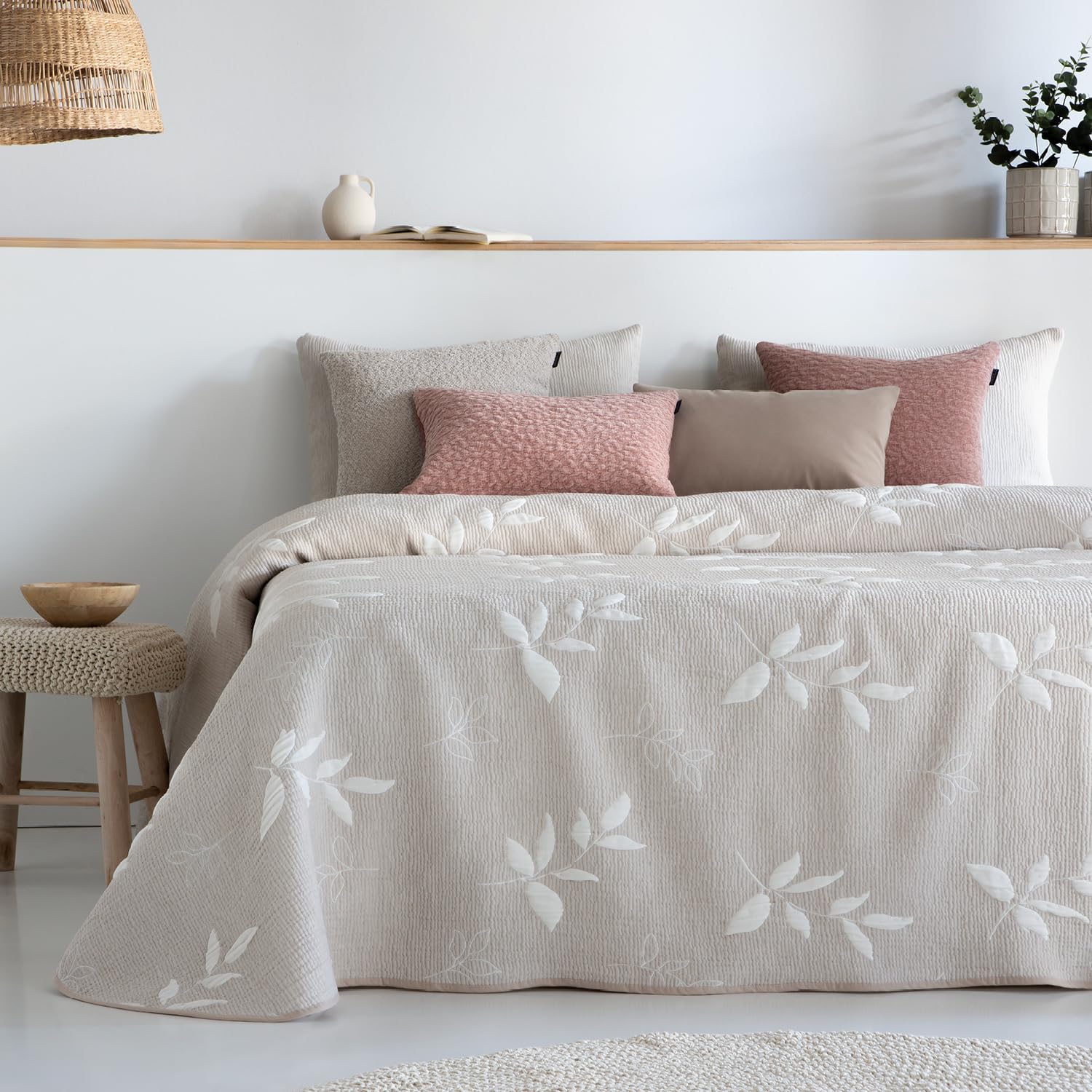 Antilo - Colcha de Verano - Bouti Modelo Eliete - Color Beige - Cama de 150 cm - Medida 250x265cm