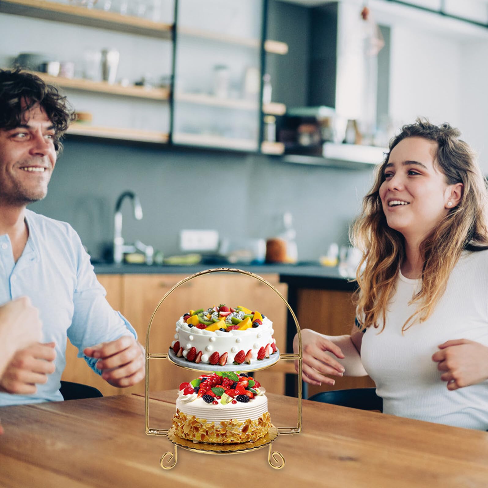 Alzatina Torte in Ferro a Due Piani per Festa Matrimonio Oro