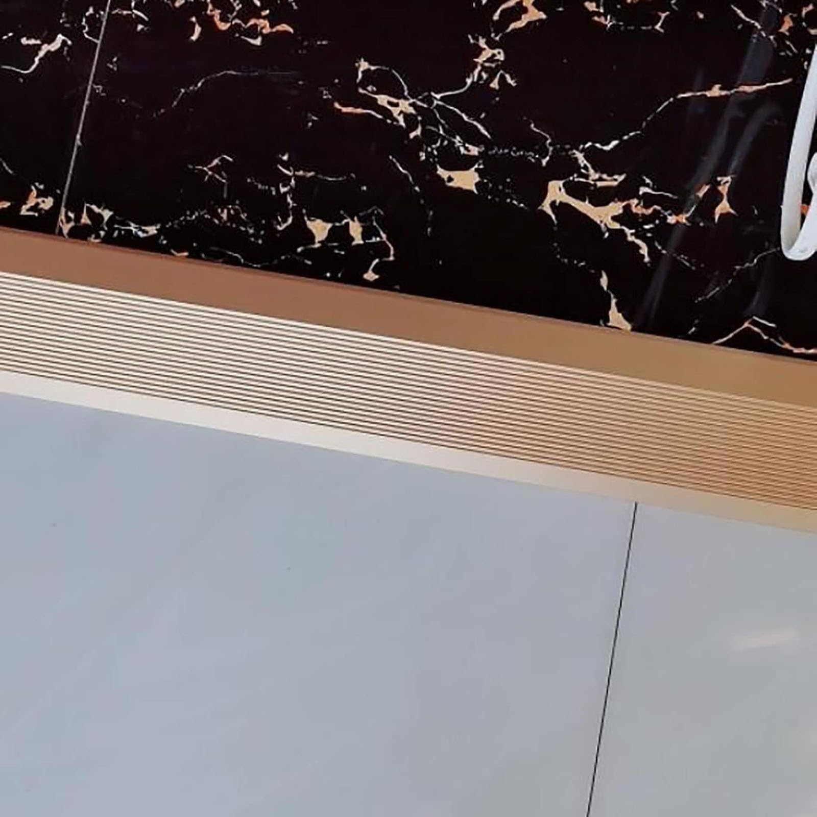 Rampa portátil de aluminio para silla de ruedas, superficie antideslizante para puertas, escalones y escaleras, ideal para uso doméstico, compatible con robot de barrido, duradera y segura