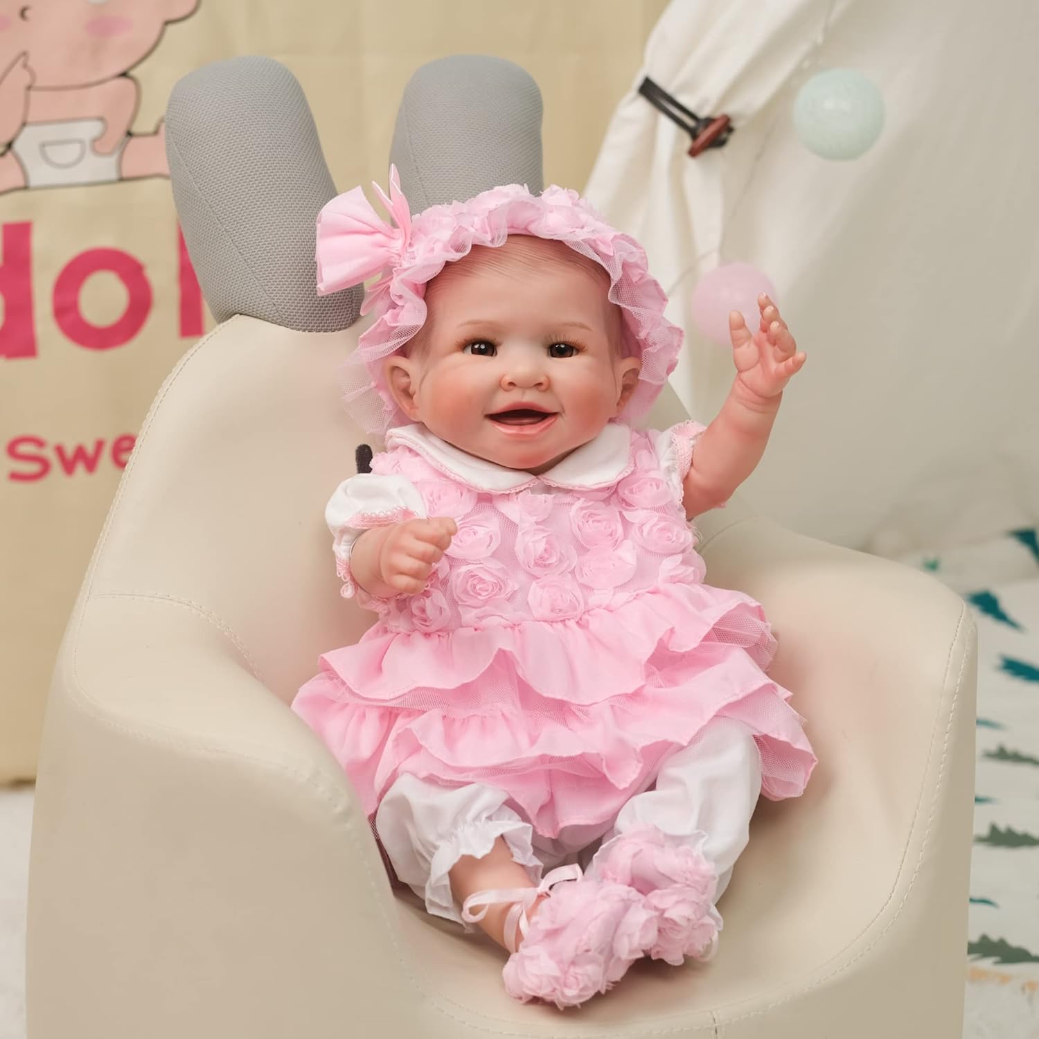Adolly Gallery 20 Inch Washable