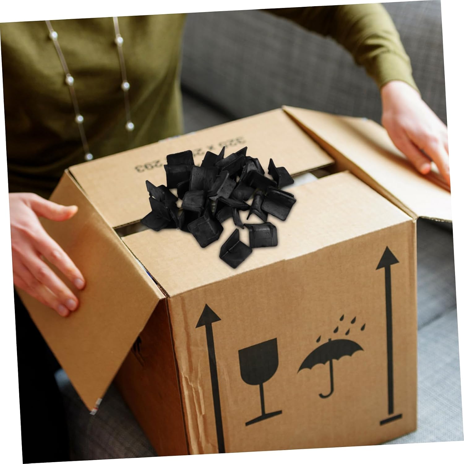 30pcs Plastic Corner Protectors for Shipping, Black PP PE Guards