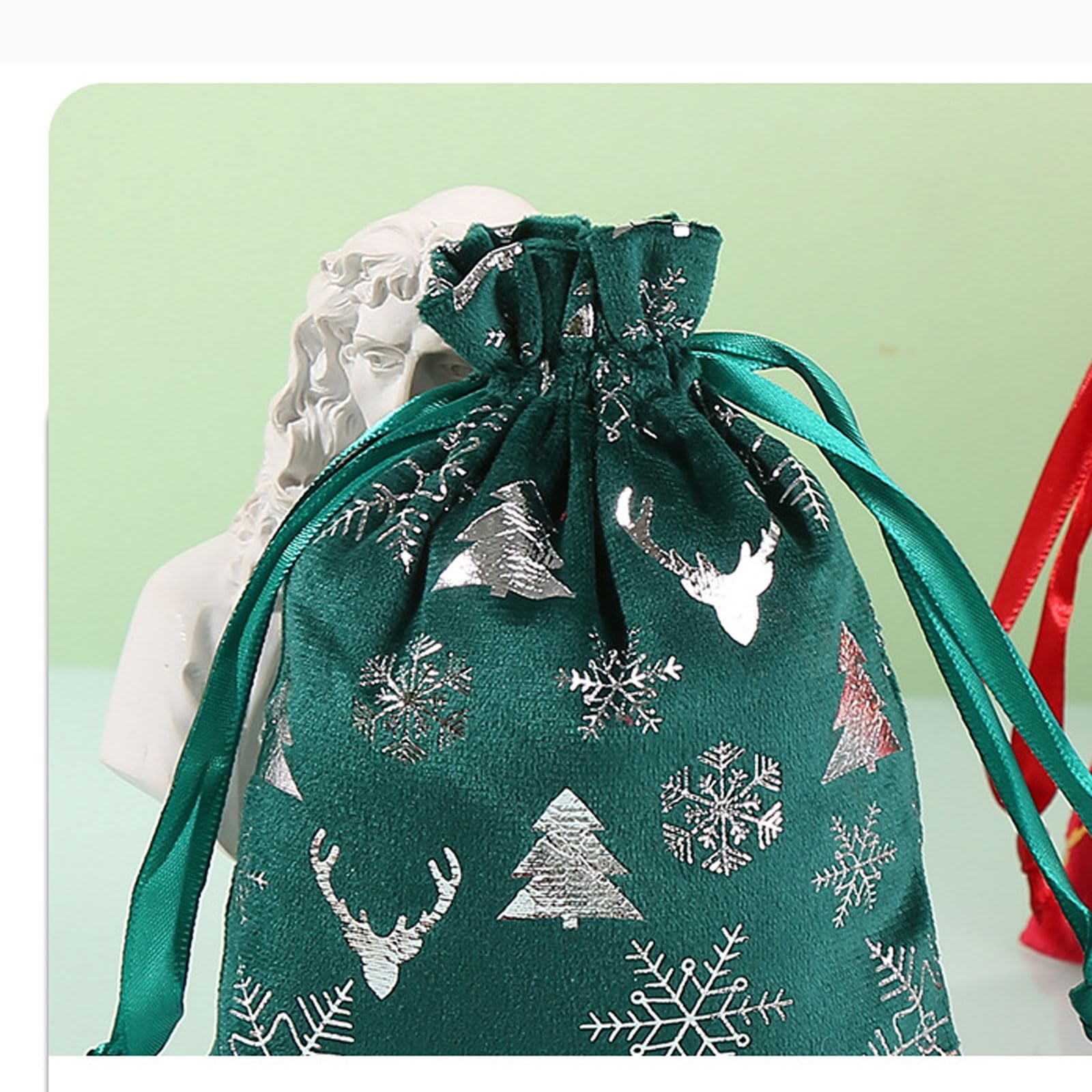 50 PezziSacchetti Piccoli Natalizi con Coulisse,Sacchetti Caramella di Natale,Sacchetti Regalo di Natale,Design Differenti,Sacchetti Natale Ecologici,Adatto Confezionare Caramelle,Giocattoli o Regali