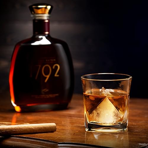 Miniatura 2 de Godinger Juego de regalo de cristal de whisky, vasos de whisky y molde de hielo de silicona, glaciar de whisky, vaso de vidrio de whisky antiguo y