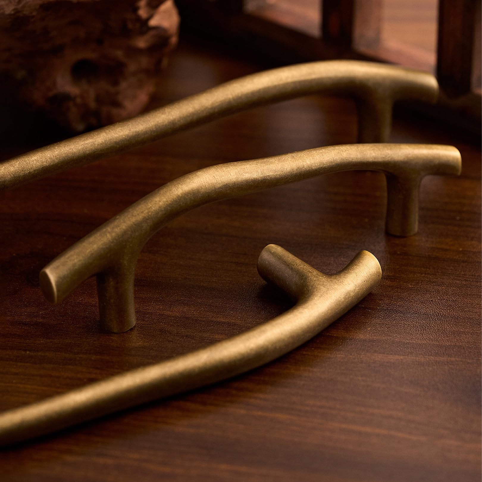 2 Stück Möbelgriffe Schrankgriffe Türgriffe Küche Schrankgriffe Vintage Messing Schubladengriffe T-Stangengriff Möbelknöpfe Griffe für Kleiderschrank,mit Schrauben (Lochabstand 160mm,Gold)