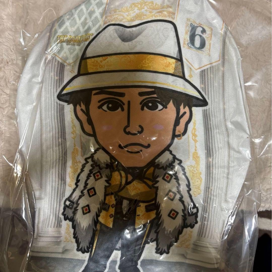 Amazon.co.jp: THE RAMPAGE 神谷健太 クッション : ホーム＆キッチン