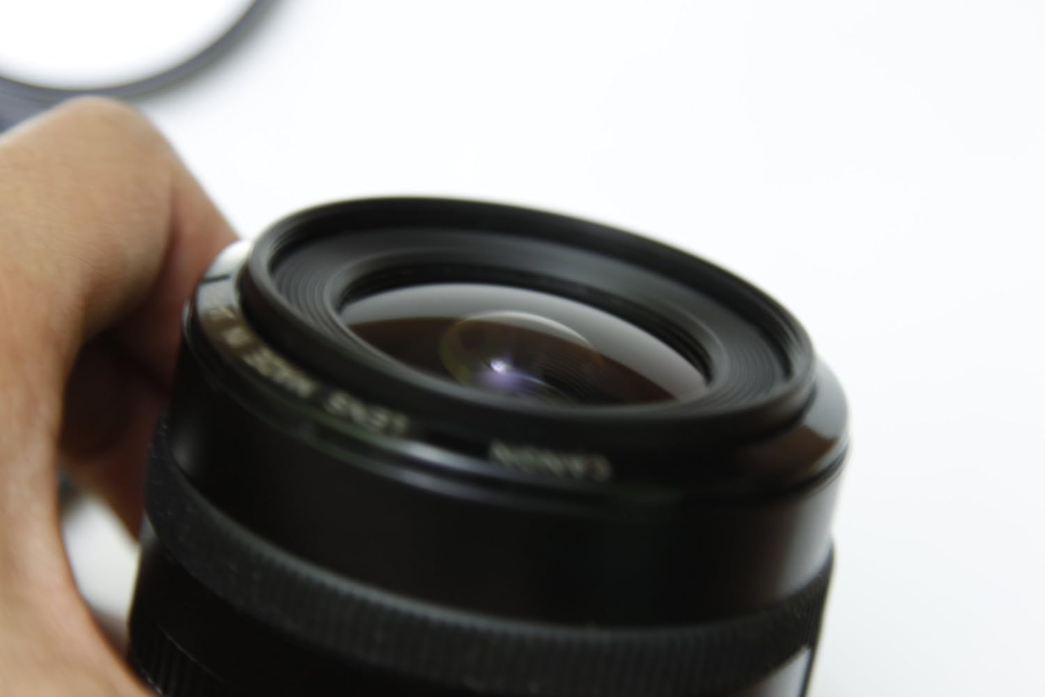 Canon EF 28mm f/2.8 Lens for Canon SLR Cameras