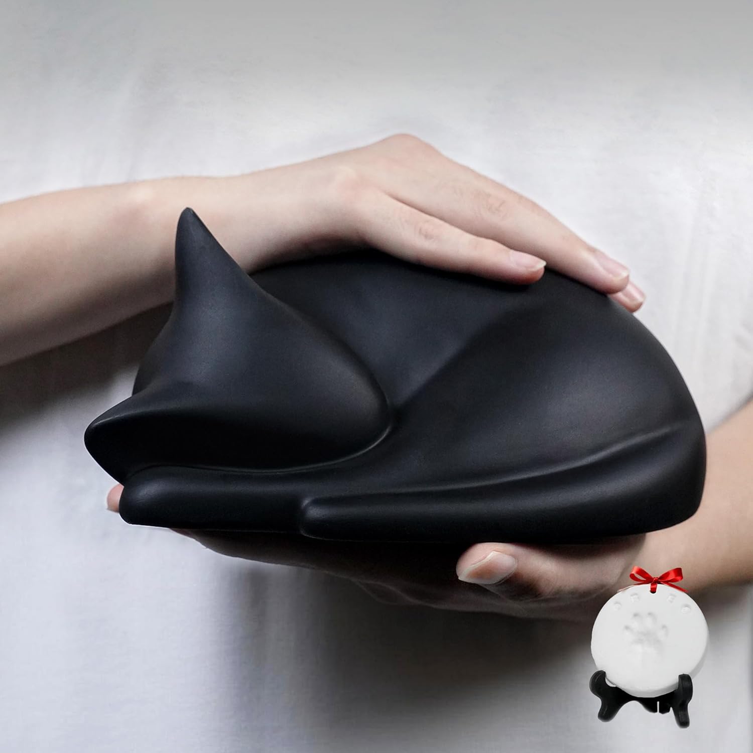 Sleeping Cat Urn for Ashes with Paw Print Kit, Capacity 0.5L, Carefully Handmade Resin Pet Urns for Cats, Thoughtful Pet Loss Gifts and Cat Memorial for Ashes Keepsake (Black)