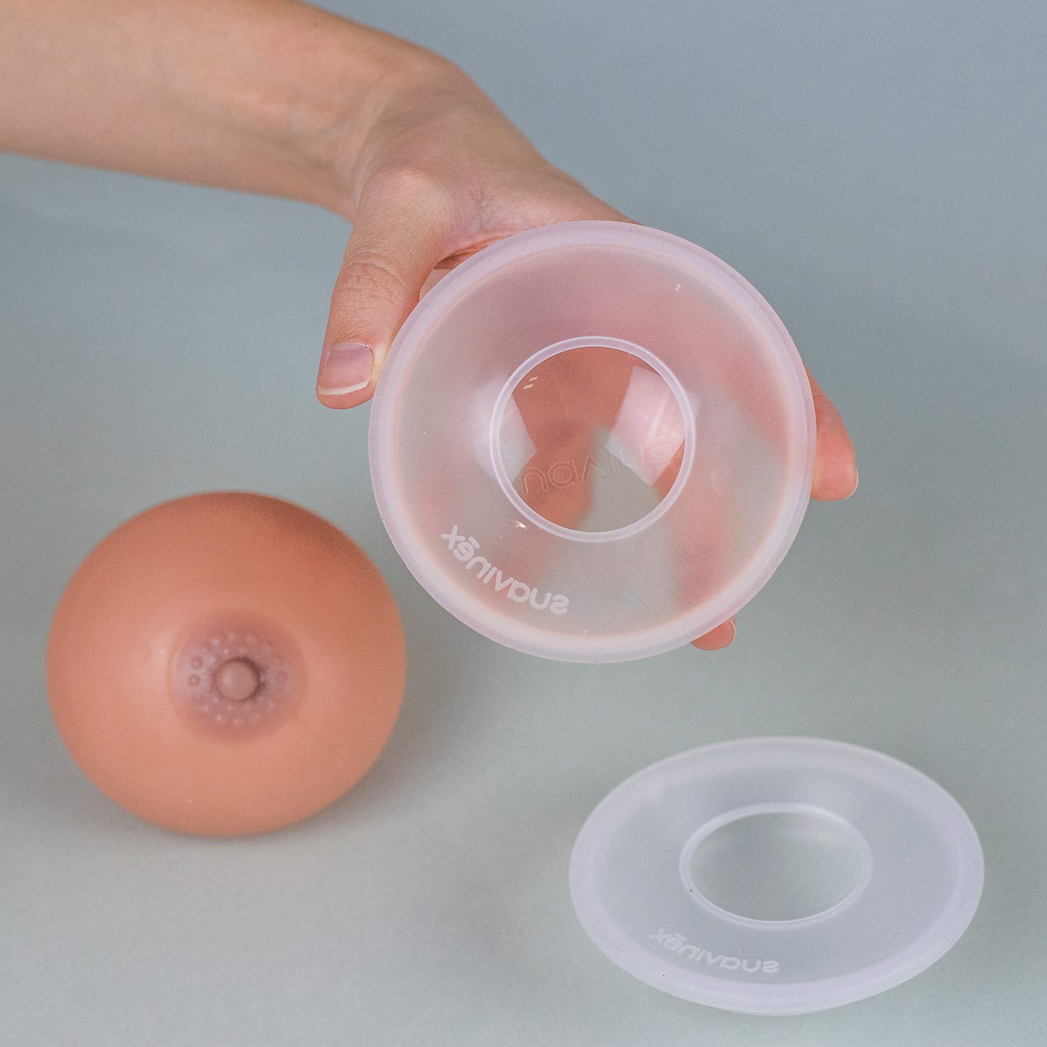 Suavinex, Set 2 Coupelles Recueil Lait Maternel (Recueillent les Pertes de Lait) + 2 Coupelles Protectrices (Protégent les Mamelons). Coquilles Allaitement en Silicone, Protègent les Mamelons Irrités