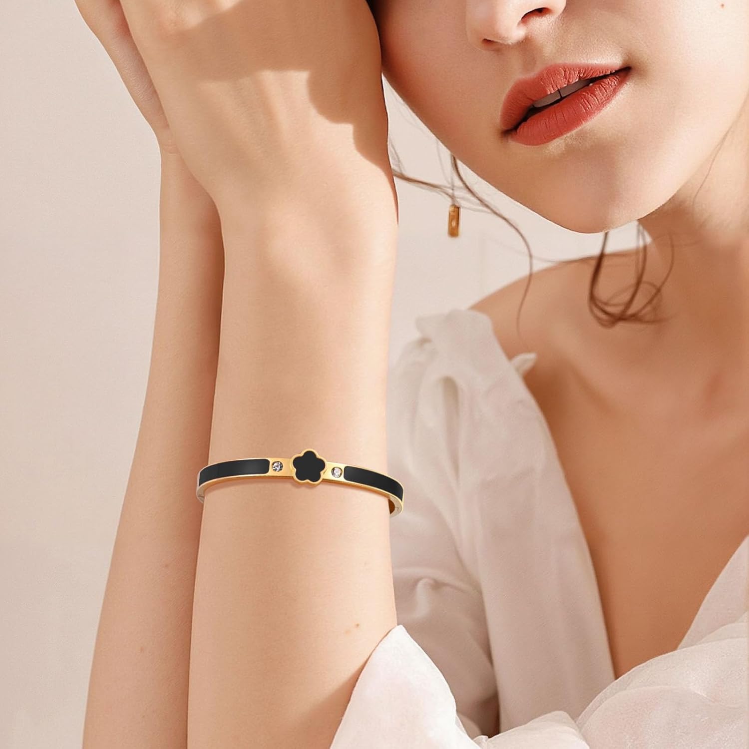 Chunky 18K Gold-Plated Clover Bangle Bracelet for Women.Black White Pink Red Five Leaf Clover Jewelry Simple Cute Friendship Bangle Bracelet for Women Trendy Holiday Gifts - Image 2