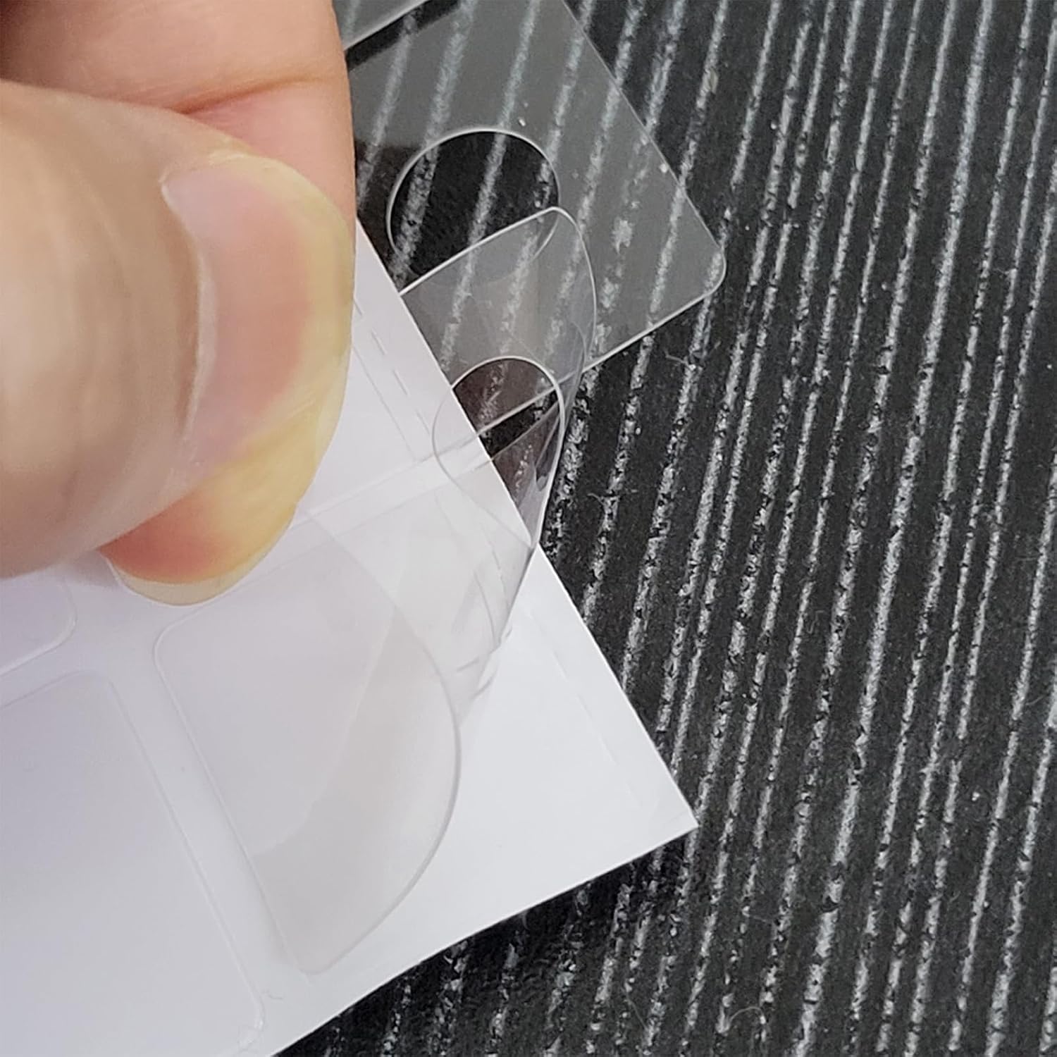 500x 1.5x1 Inch Pegboard and Slatwall Hook Tabs Adhesive Hanging Tabs Self-Adhesive Hang Tag (Round Hole)