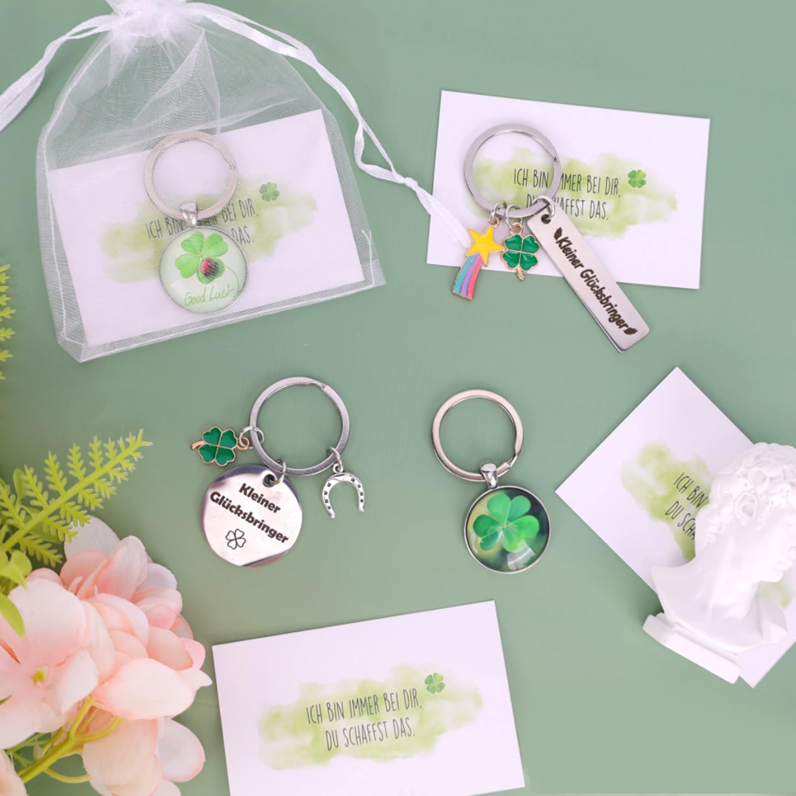 GADITIEK 4 set di portachiavi portafortuna, quadrifoglio portafortuna, portafortuna per bambini, scuola, trifoglio portafortuna, piccoli regali per l'esame scolastico, idee regalo per Natale Capodanno