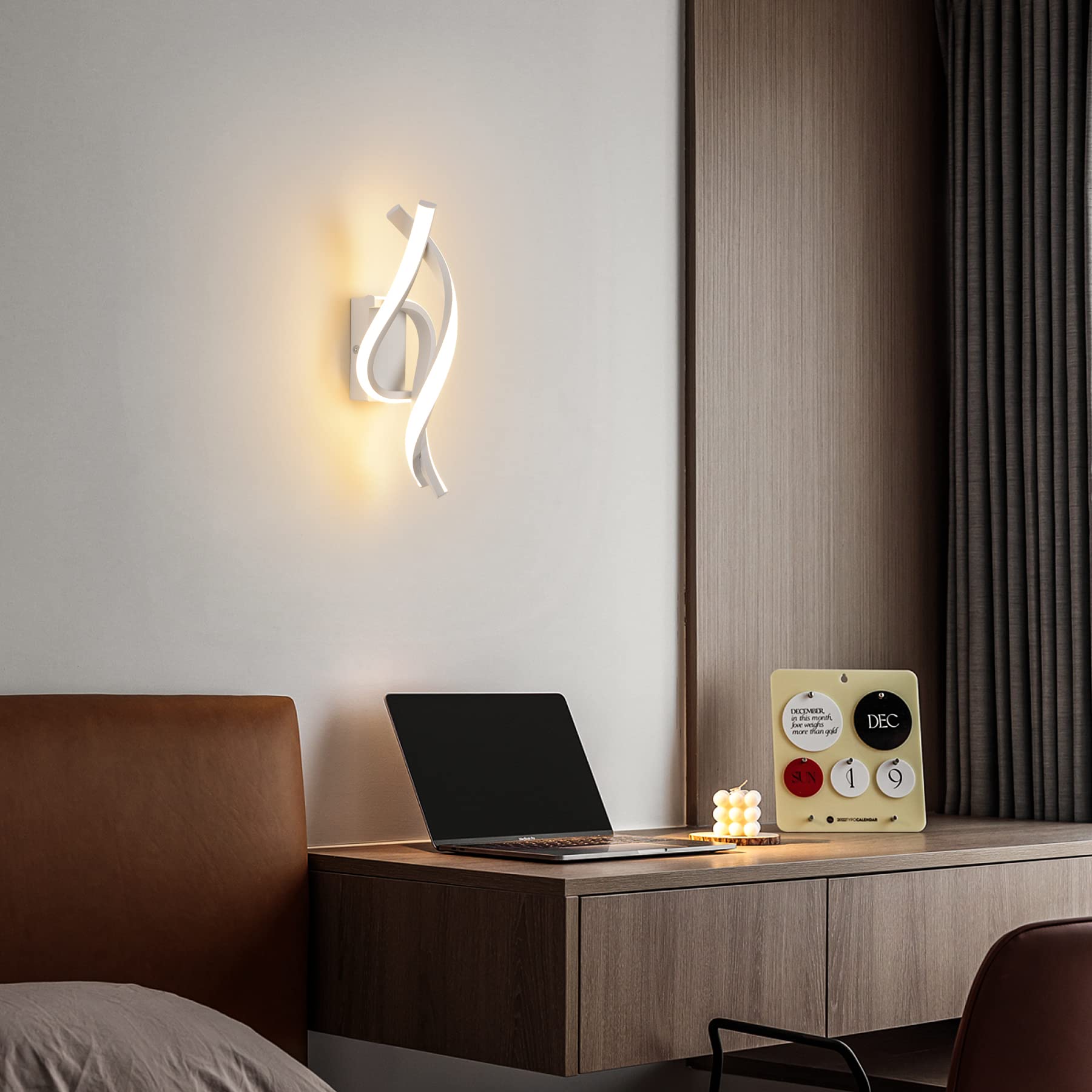 KUKAK Applique da Parete Interno,22W LED Luce Bianco Caldo 3000K 1800 Lumen Lampada da Parete,Moderno Design Curvo Lampade a Muro,Aplique Alluminio per Bagno Soggiorno Camera da Letto Scale Corridoio