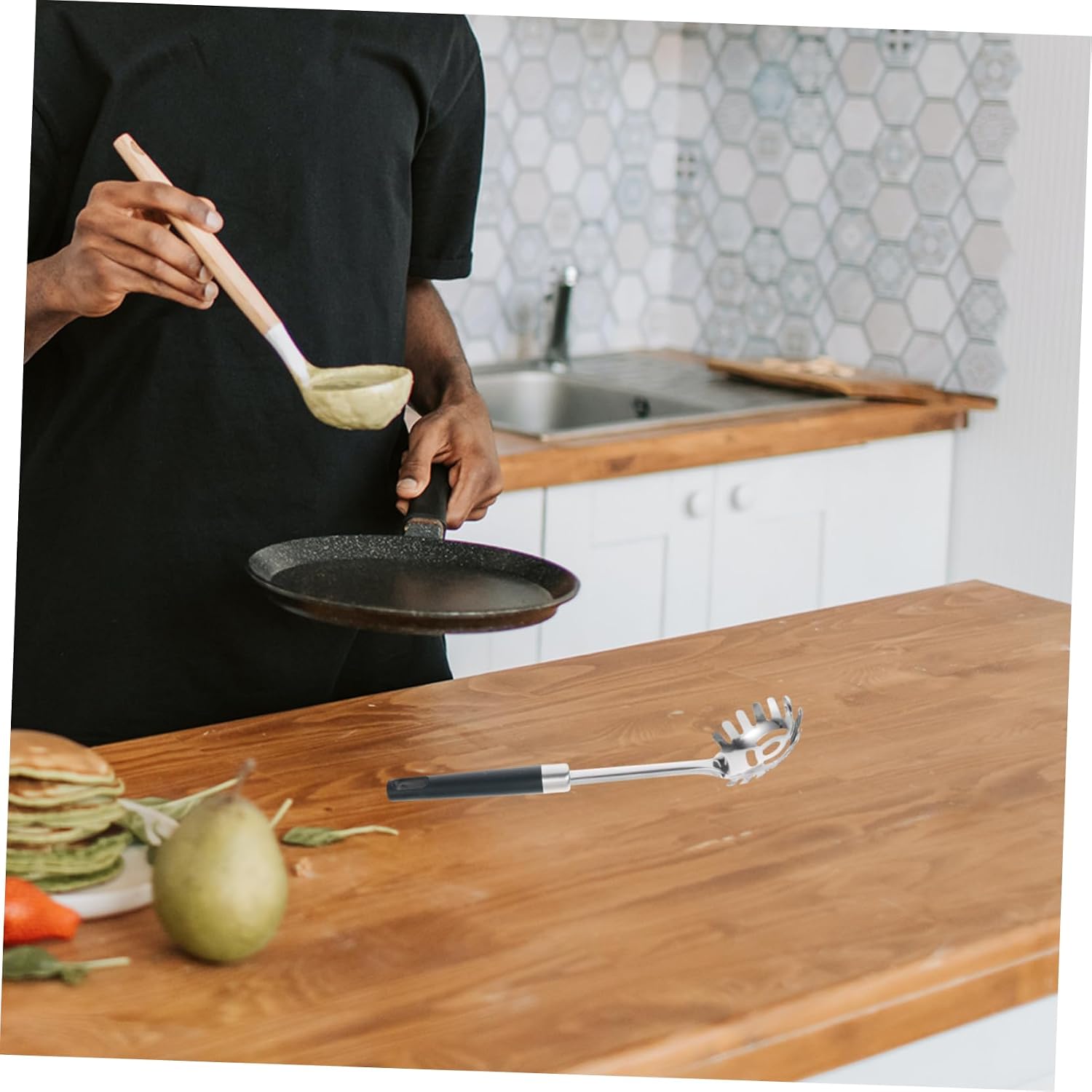 LABRIMP Stainless Steel Pasta Server with Ergonomic Handle Premium Kitchen Utensils for Home Cooking Catering and Buffets Easy Hanging Storage Elegant Design Kitchen Supplies Random Color