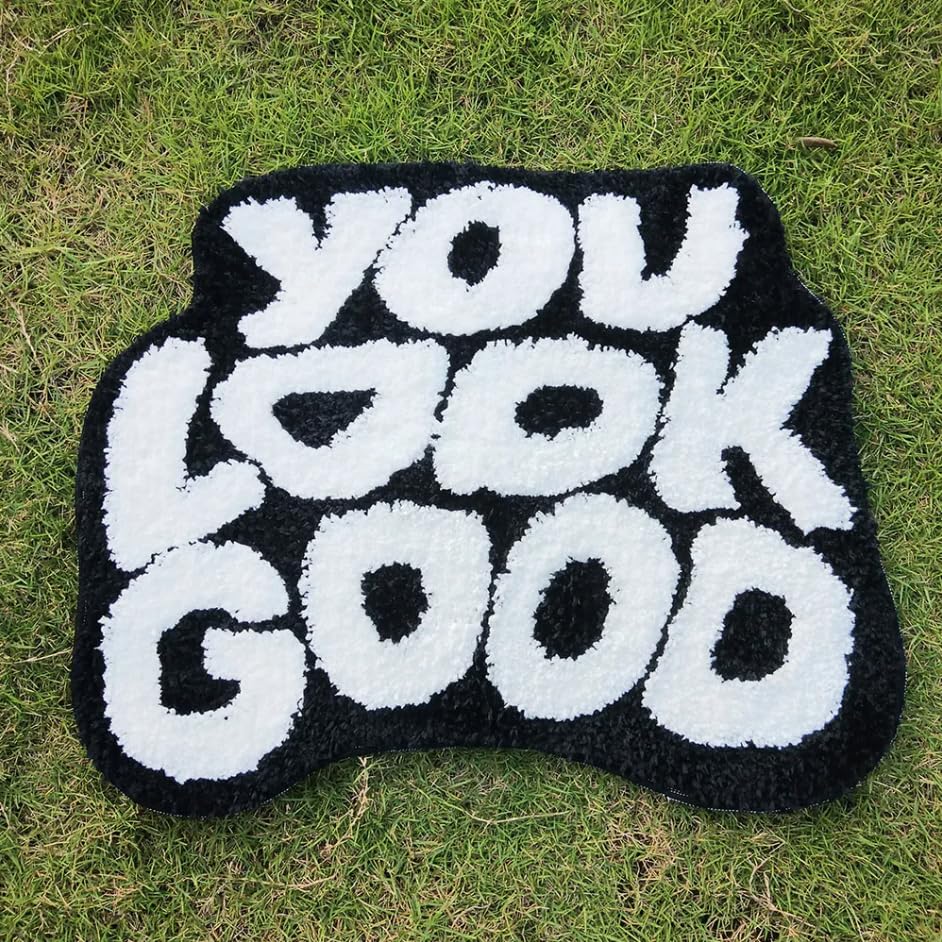 Tapis touffeté anti-glisse doux pour réveiller les sols froids