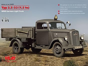 Amazon | ICM 1/35ドイツ オペルブリッツ 1.5tトラック 2.5-32型