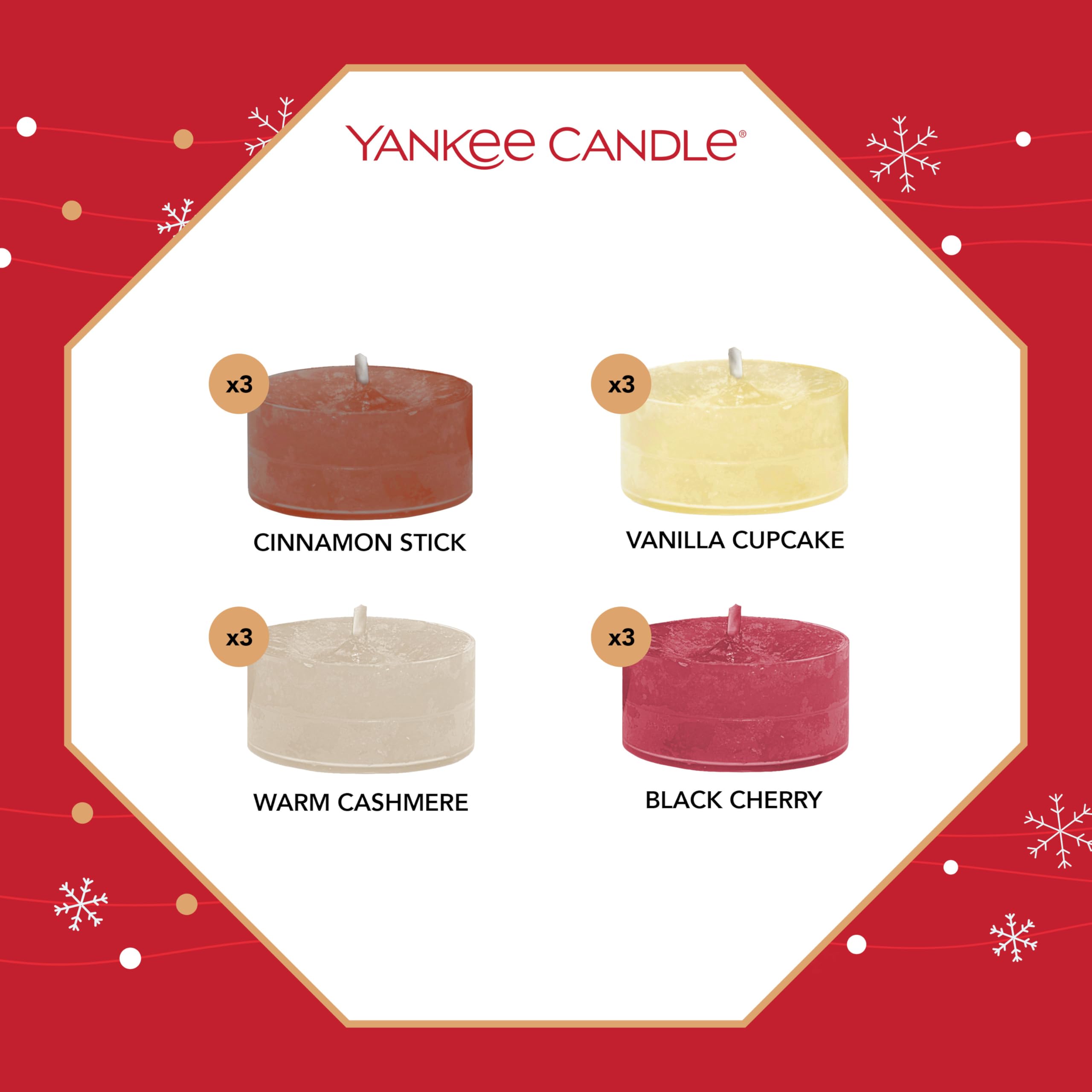 Yankee Candle Kalendarz adwentowy wieniec na rok 2025, świece zapachowe, zestaw upominkowy, 24 świece zapachowe i 1 uchwyt na podgrzewacze, idealny prezent świąteczny dla kobiet