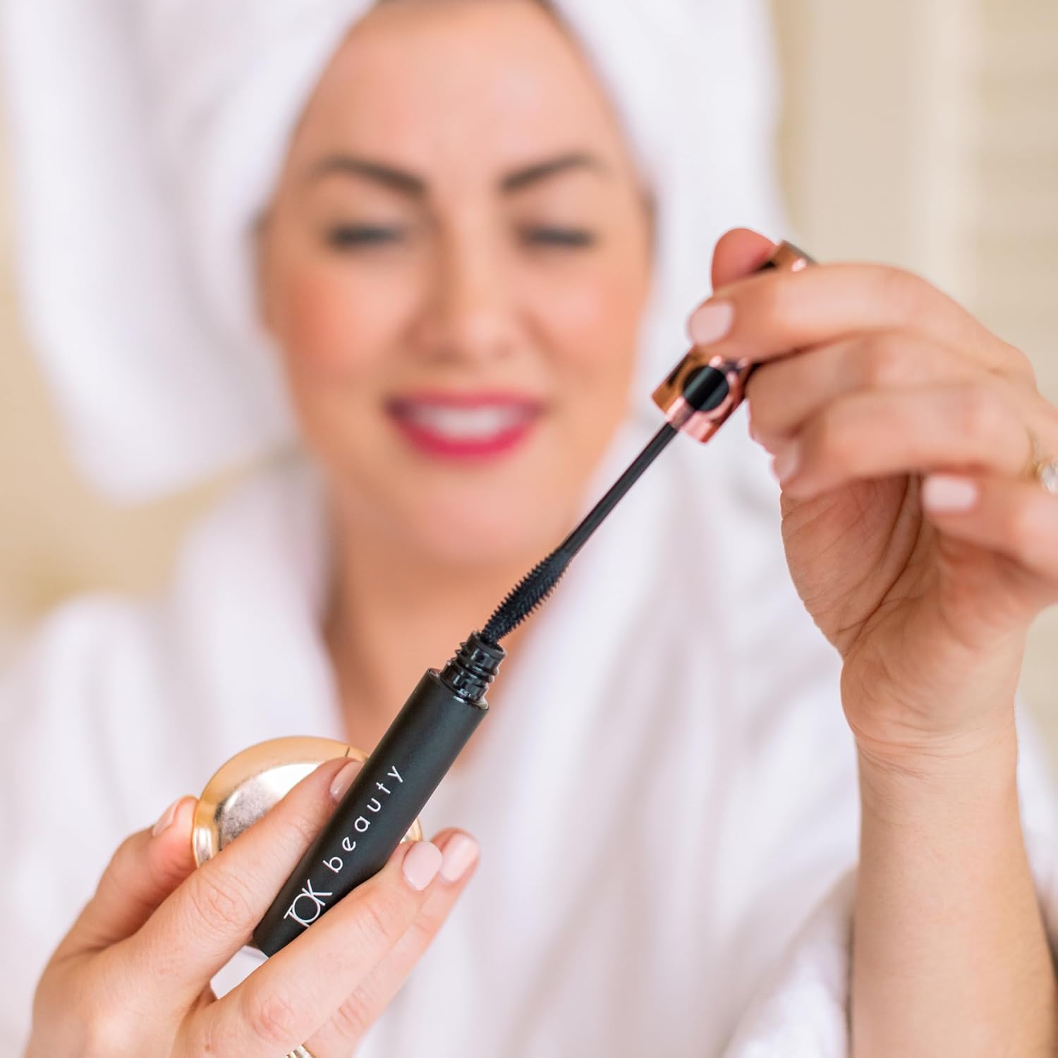 TOK Beauty - Eyes That TOK Lash Enhancing Mascara | Volumize, Lengthen, Condition | Water-Resistant | Paraben-Free, Cruelty-Free, Plant-Based, Leaping Bunny Certified (Black; 8 ml)