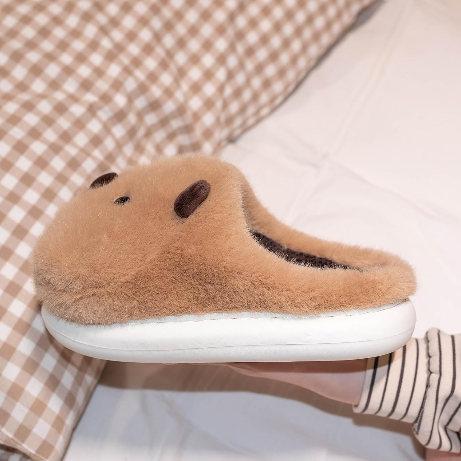Beaver Plush Slippers for Women Men- Funny Cute Animal Slippers, Soft Cozy Warm Anti-Slip Soles, Winter Cartoon Slippers for Women,Cozy Home Slippers