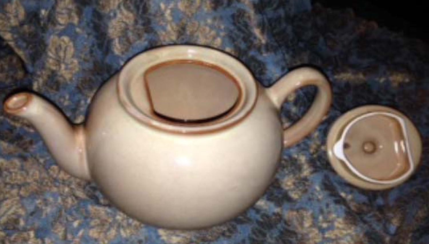 Pristine England Teapot Honey Brown Color Home & Kitchen