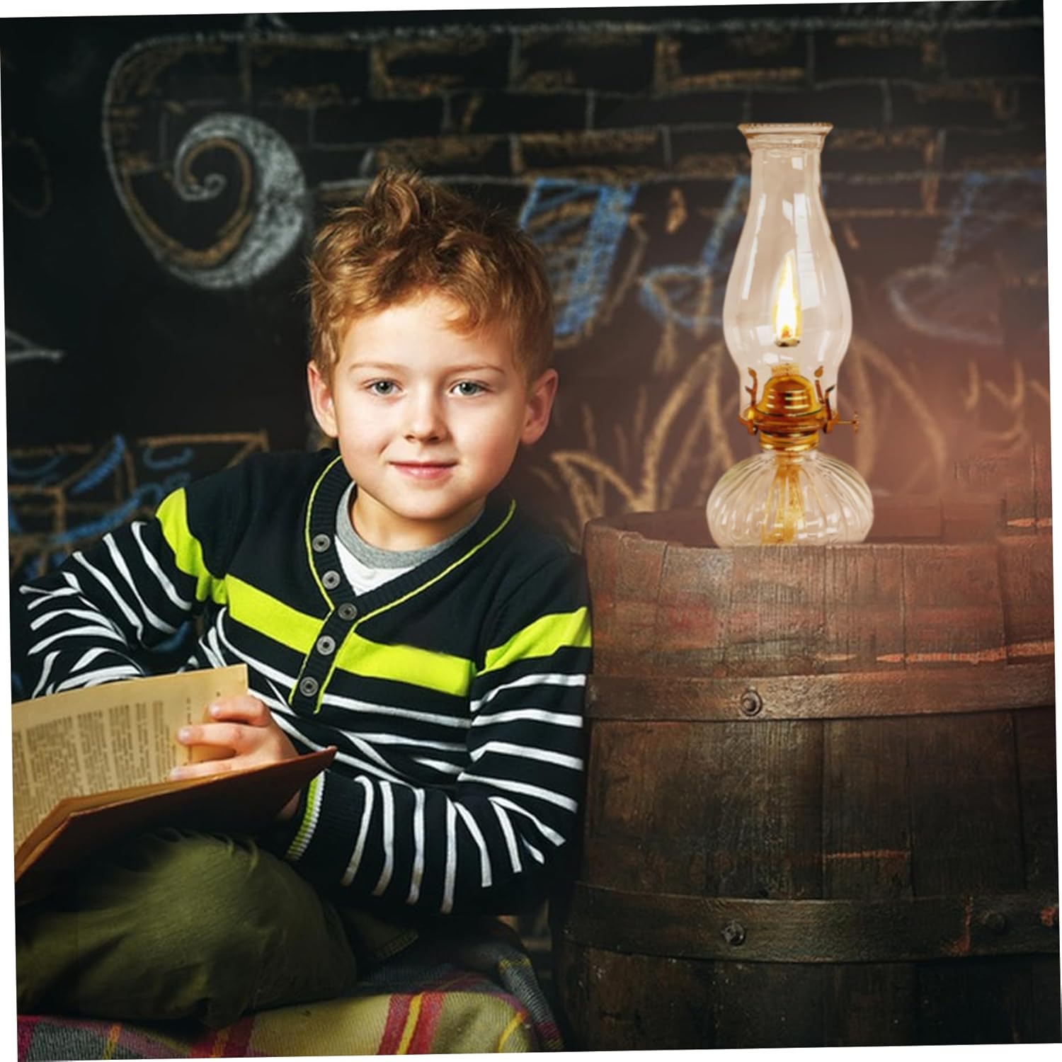 Oil Lamp Glass Kerosene Lantern Vintage Glass Kerosene Lamp Hurricane Lamp Oil Lantern for Indoor Use