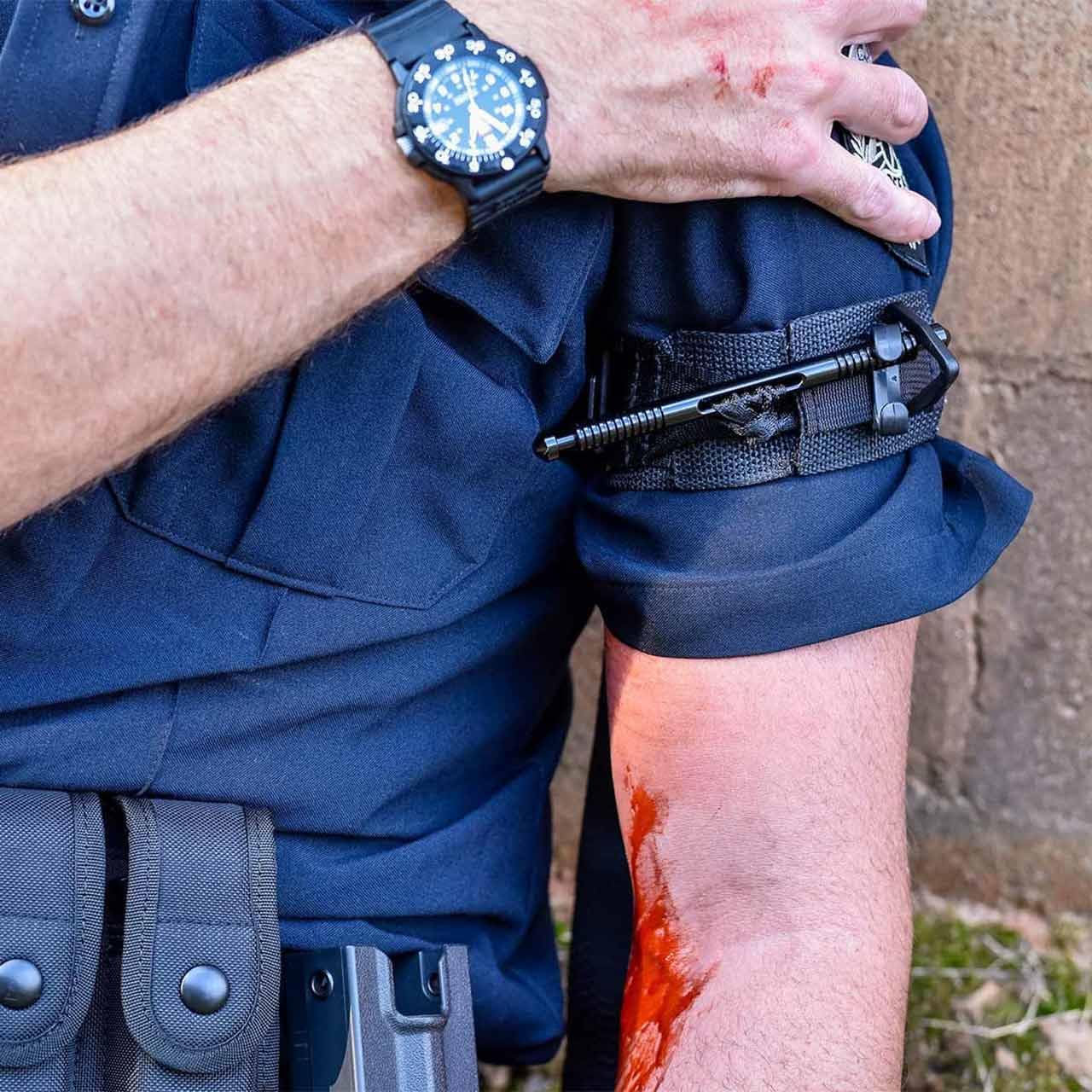 Rescue Essentials Holder with SOF TQ Included (Black)