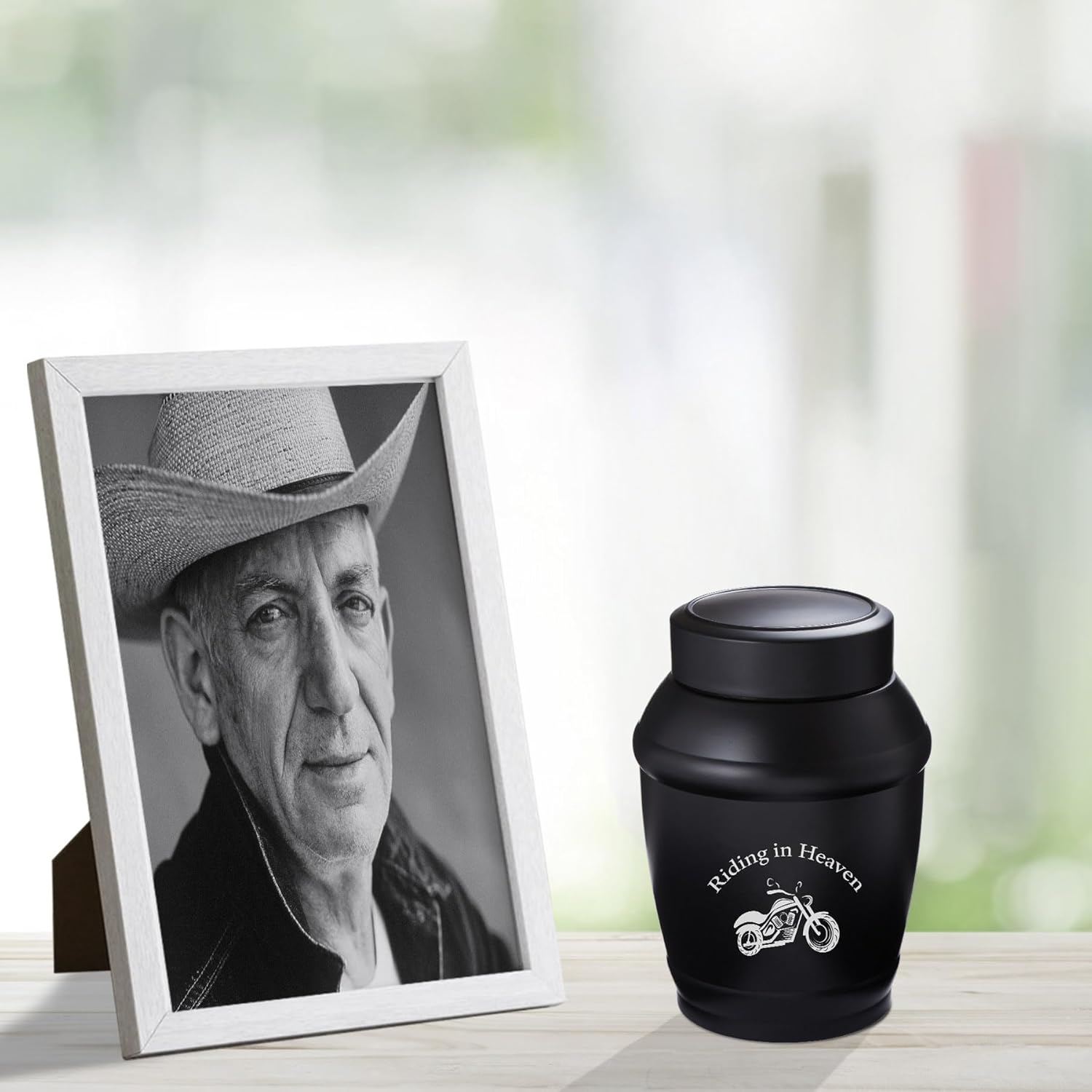 Medium Urn for Ashes Adult Male with Motorcycle, 5.7 Inch Black Decorative Medium Size Urns for Human Ashes Adult Male/Dad/Men/Son