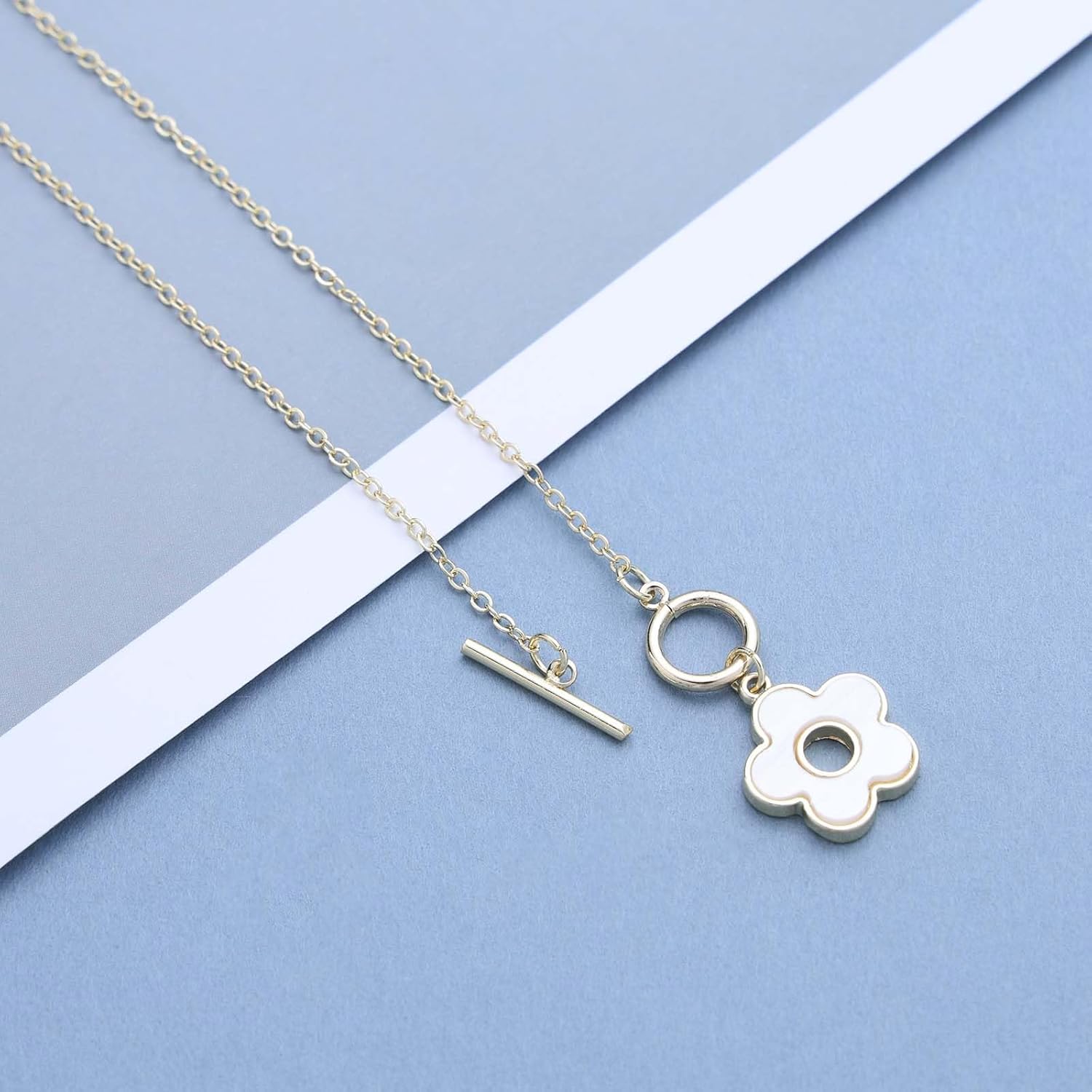Boho Daisy Flower Choker Necklace Gold Flower Toggle Bar Clasp Necklace Vintage Flower Toggle Necklace Flower Pendant Necklace for Women - Image 6